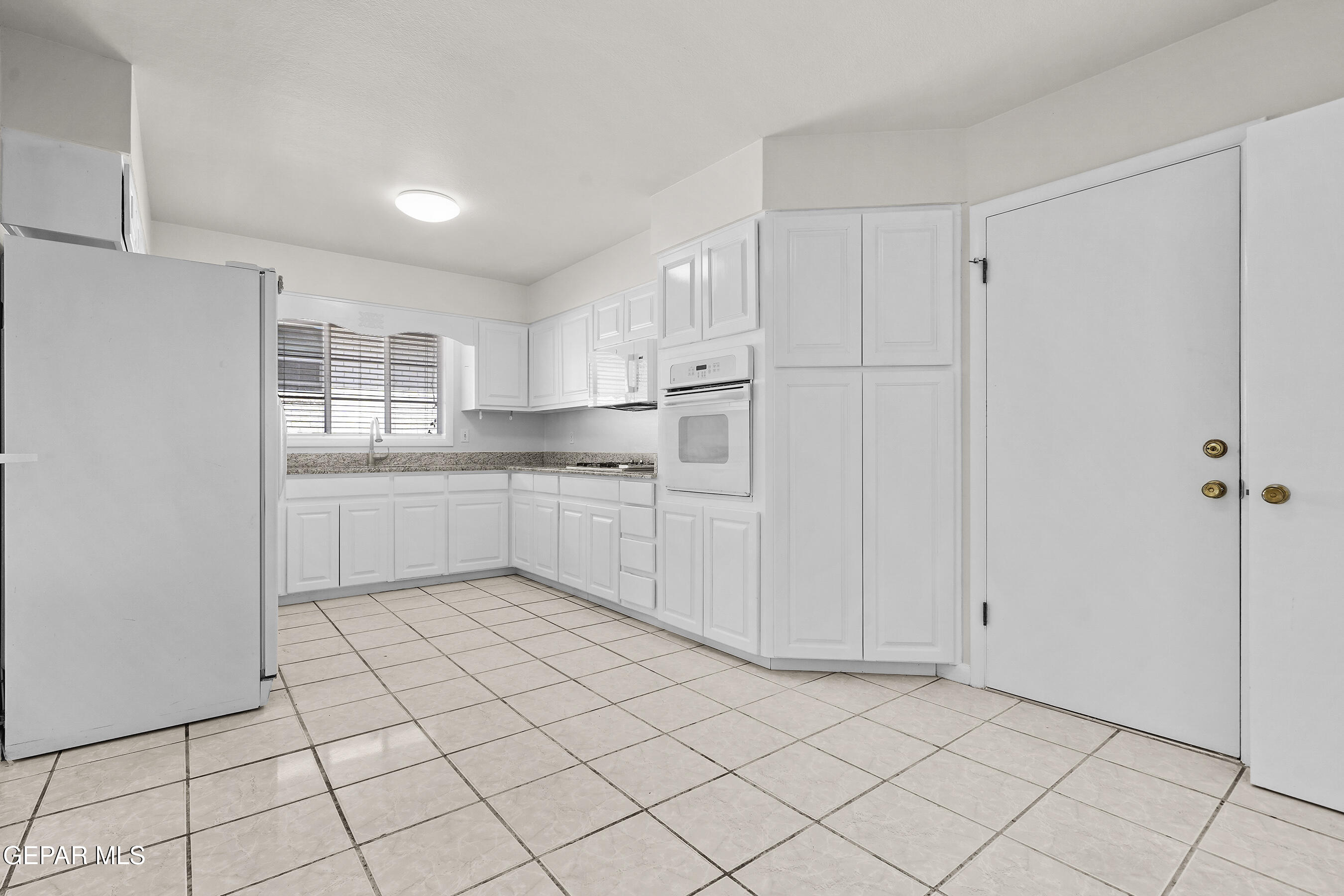 5847 BURNING TREE Drive