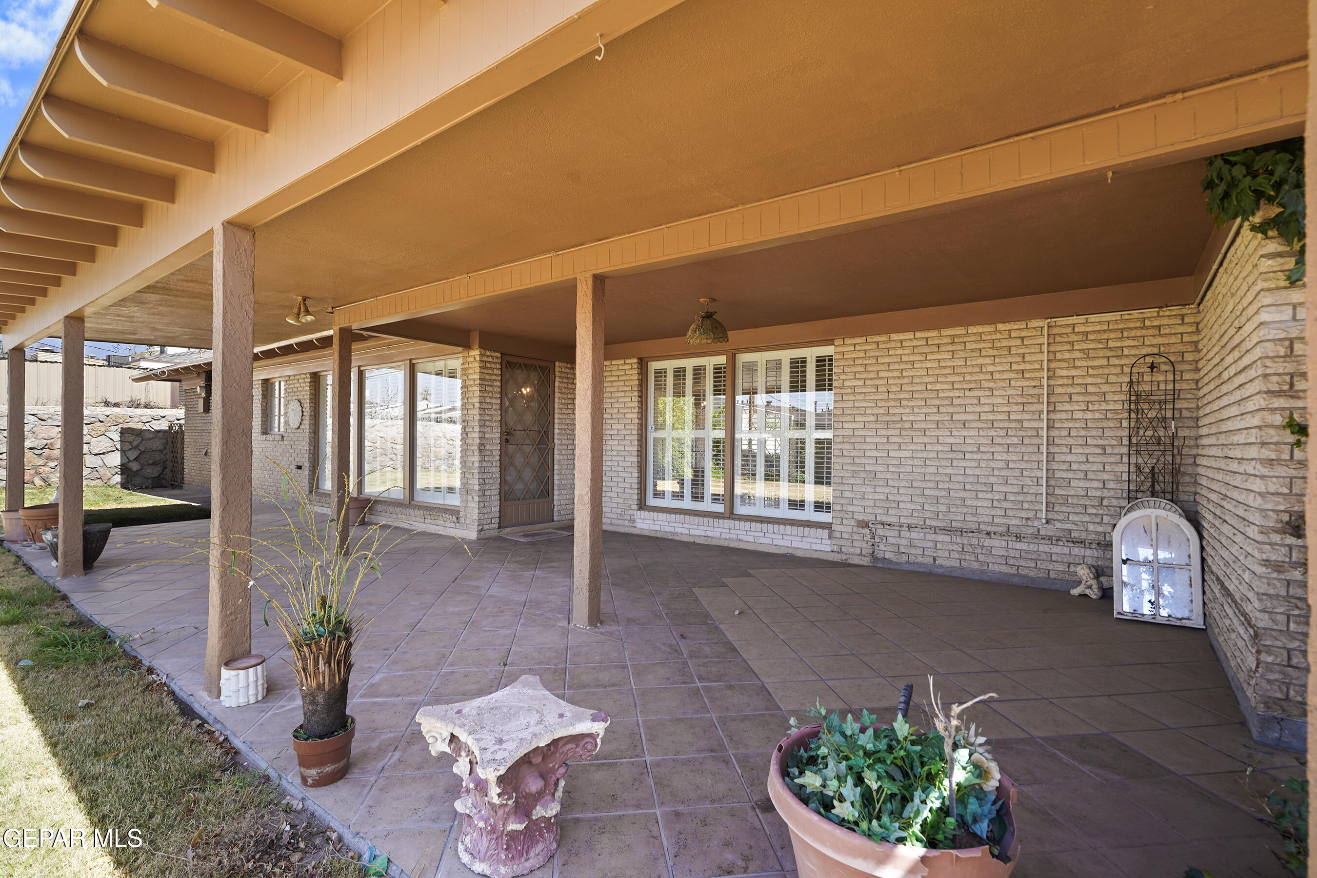 5847 BURNING TREE Drive