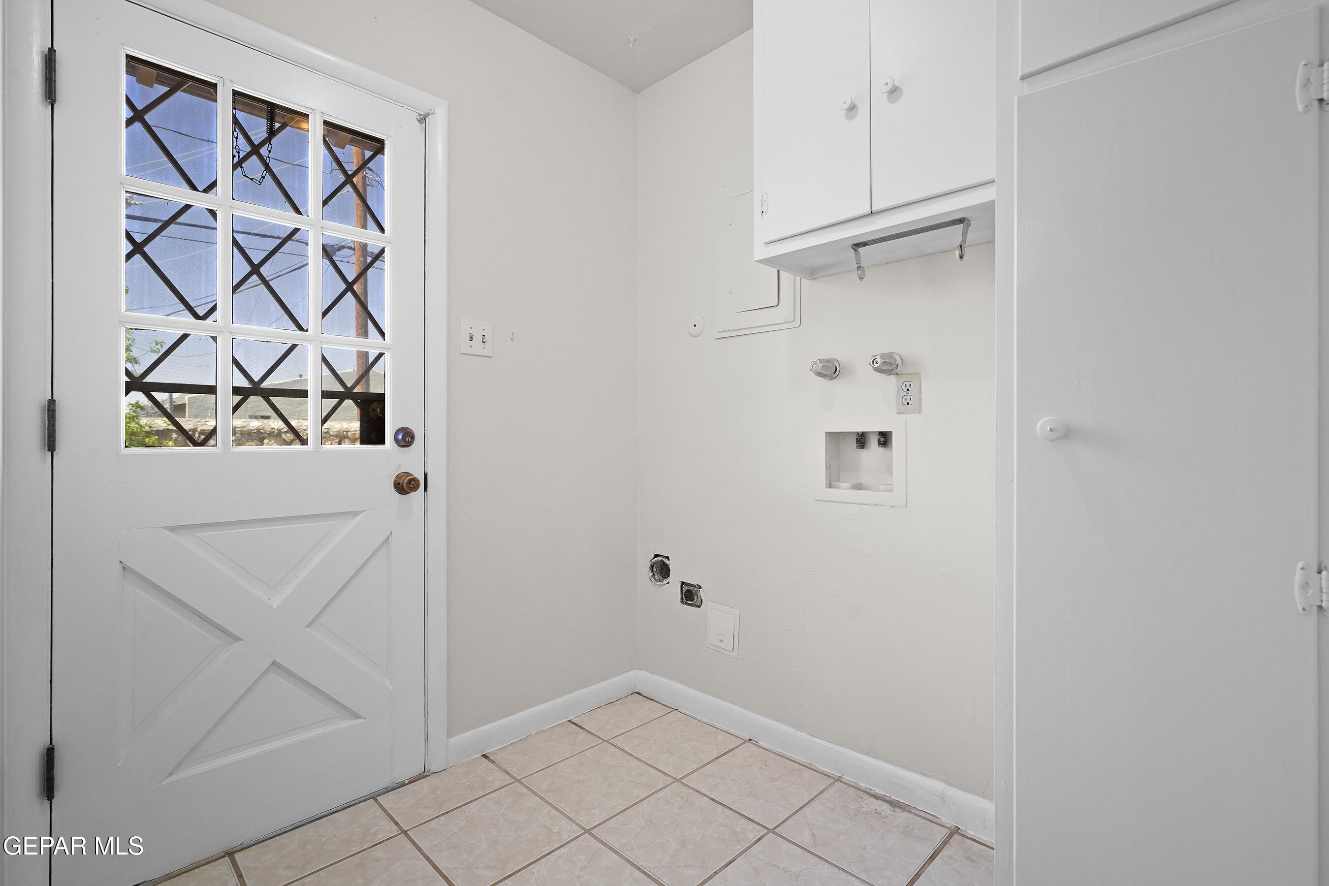 5847 BURNING TREE Drive