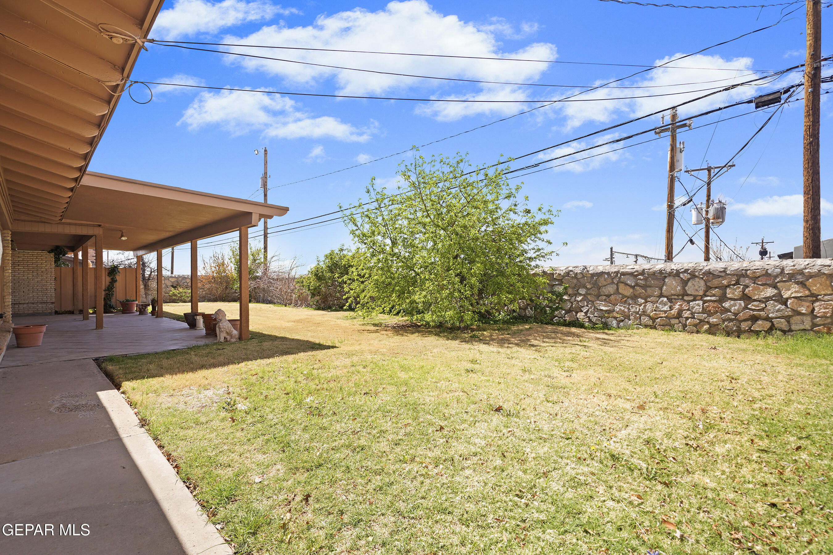 5847 BURNING TREE Drive