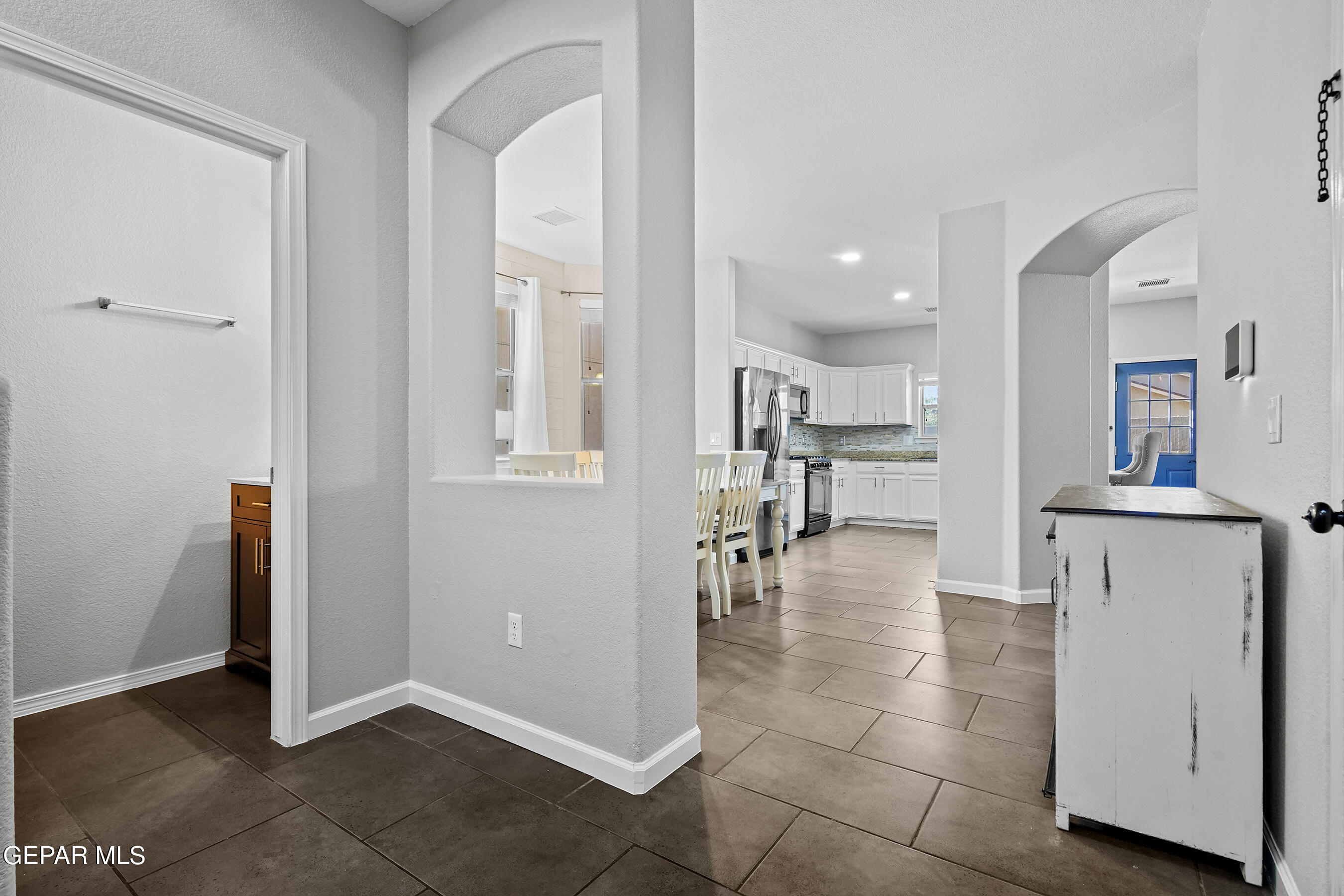 5012 COPPER RANCH Avenue