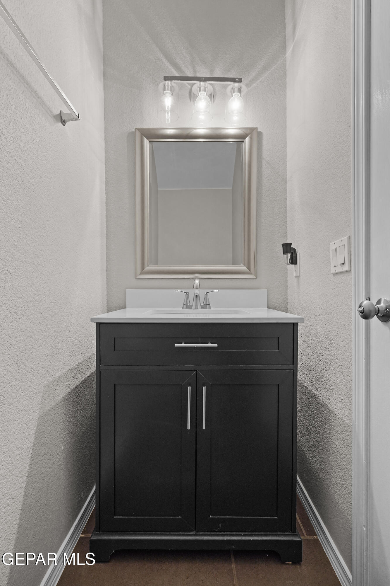 5012 COPPER RANCH Avenue