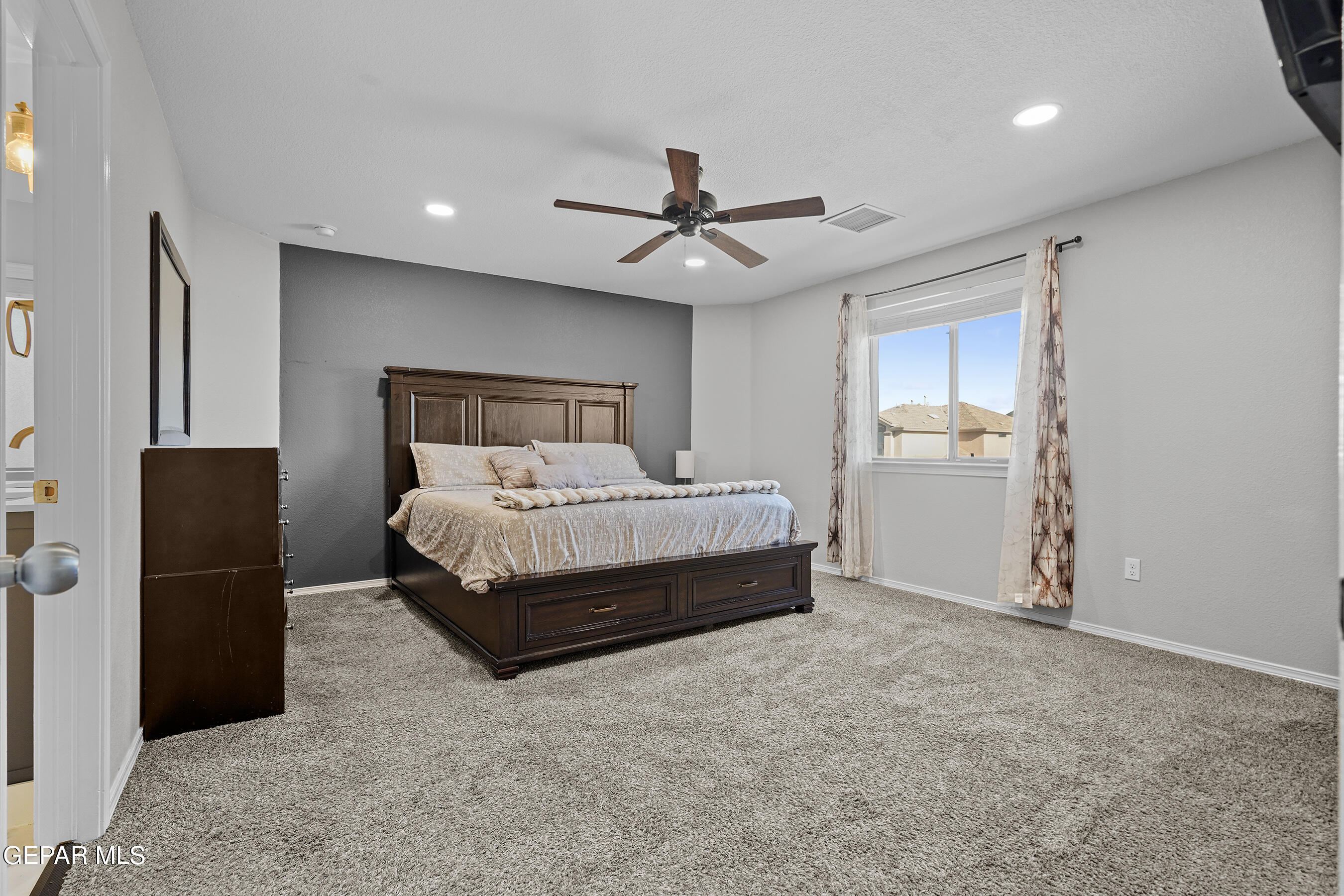 5012 COPPER RANCH Avenue