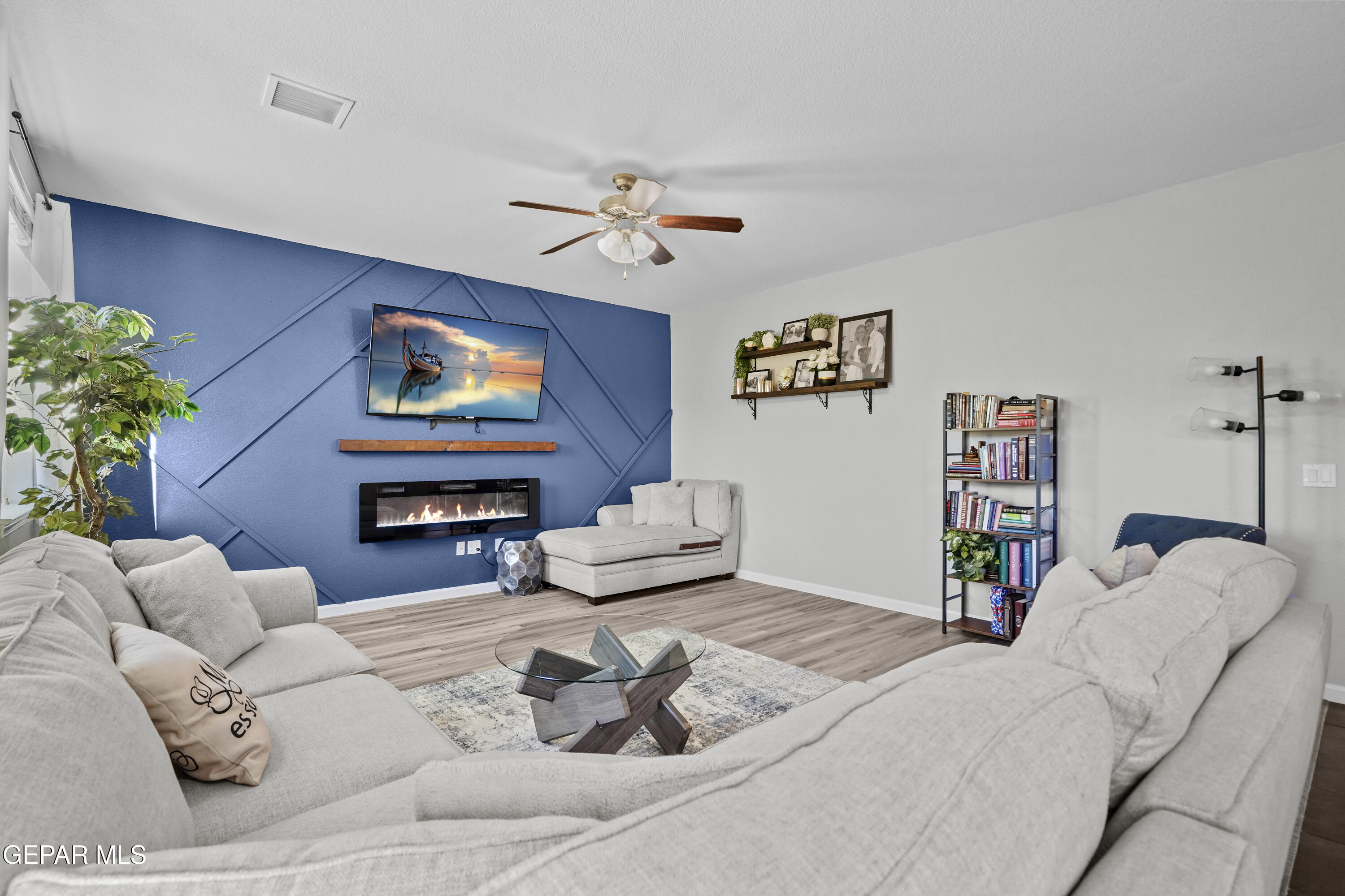 5012 COPPER RANCH Avenue