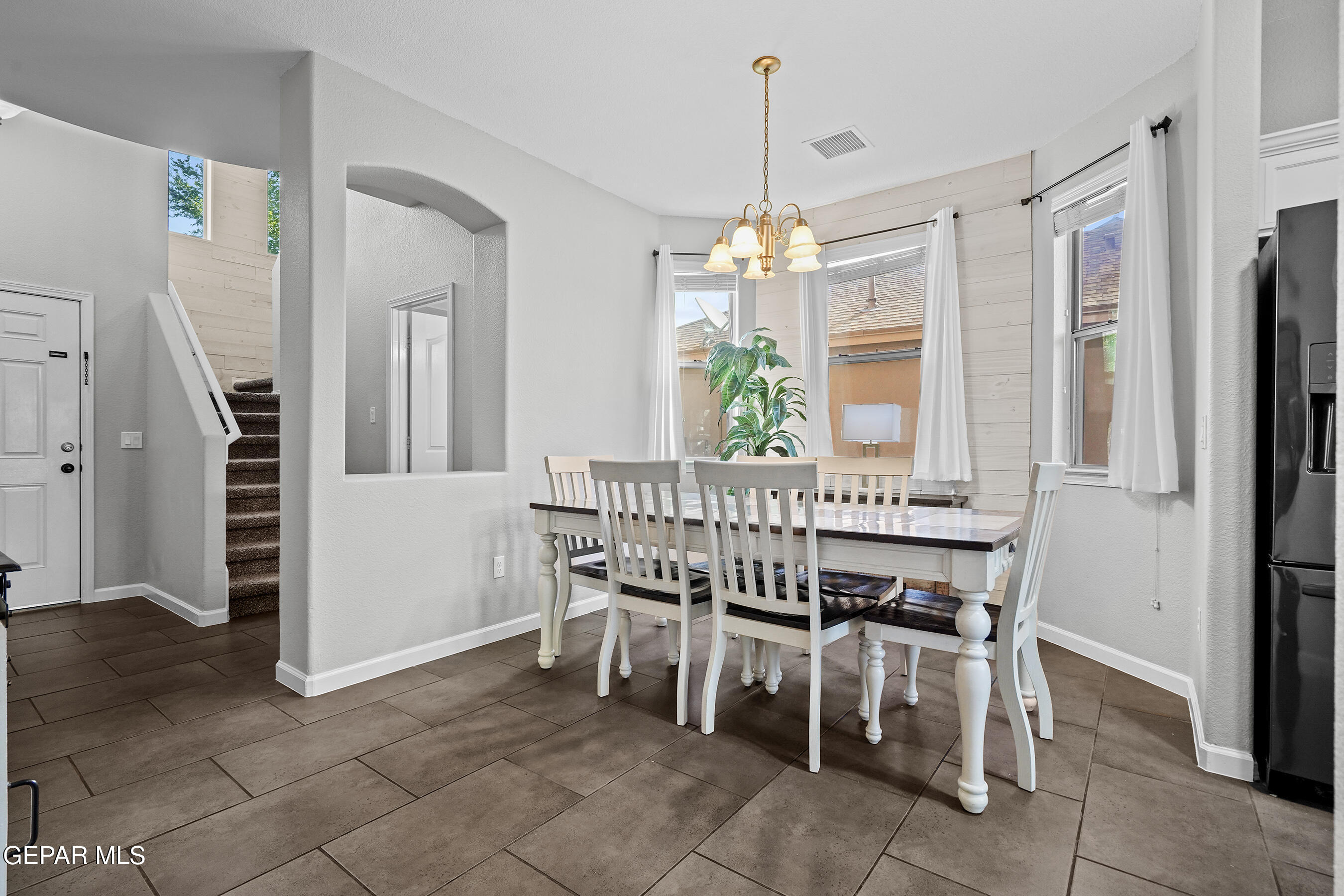 5012 COPPER RANCH Avenue