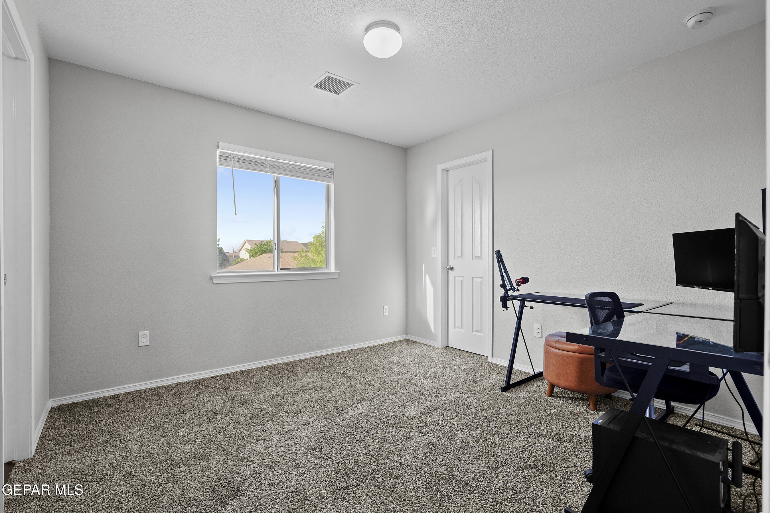 5012 COPPER RANCH Avenue