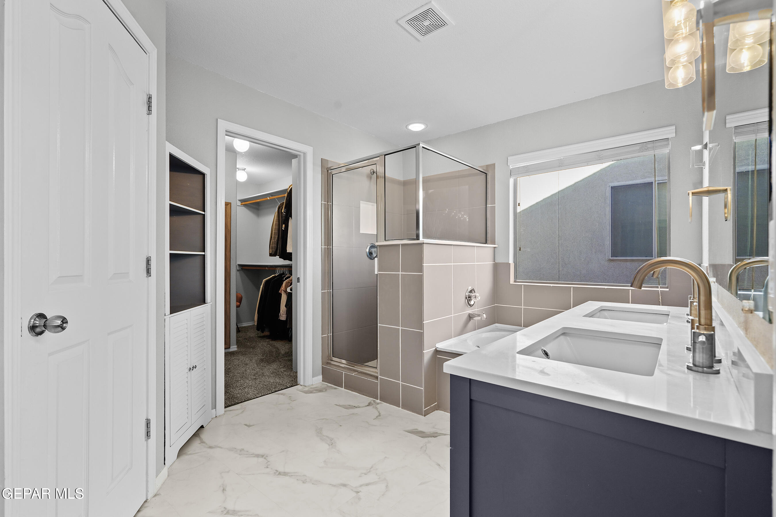 5012 COPPER RANCH Avenue