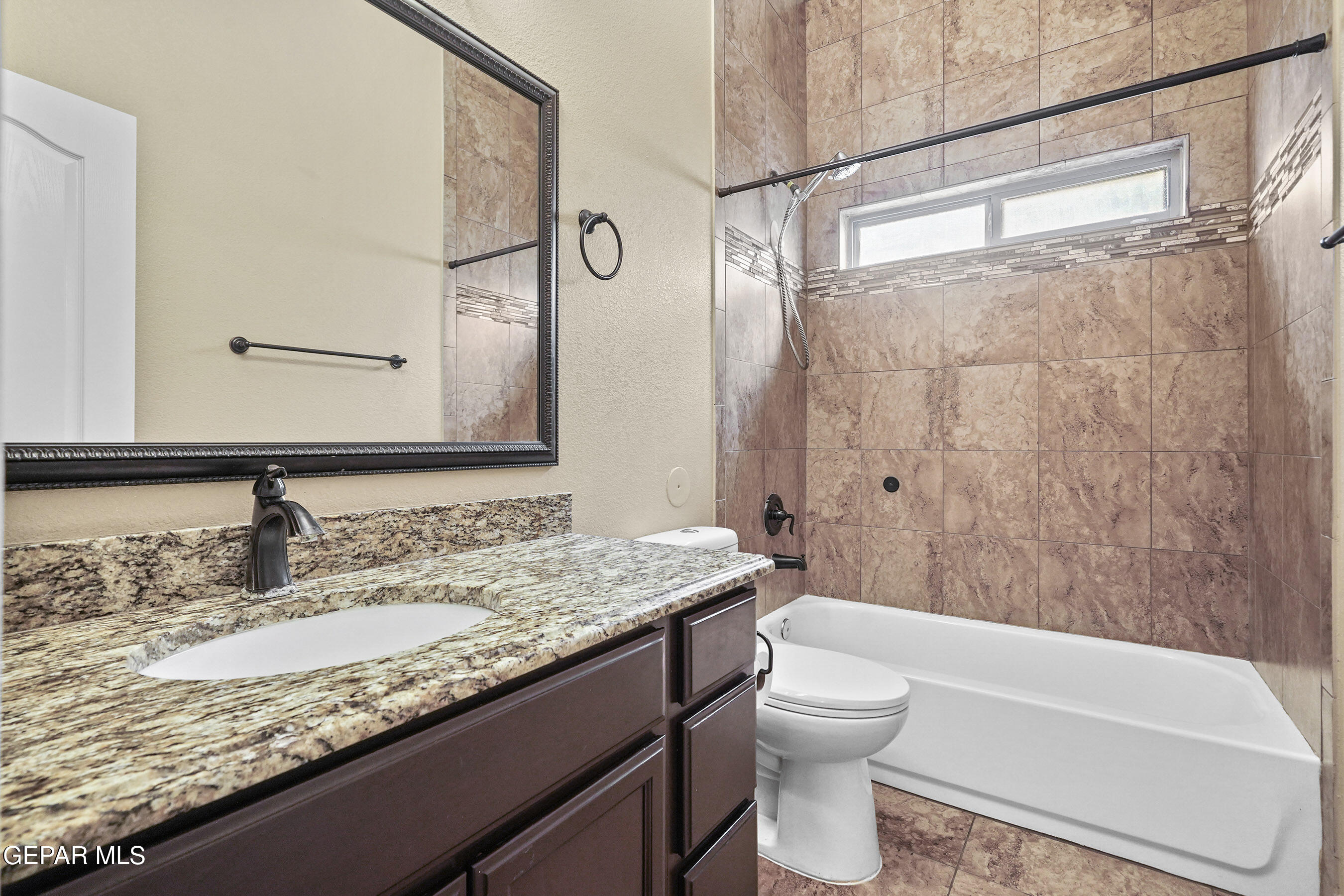 7245 CANYON WREN Avenue