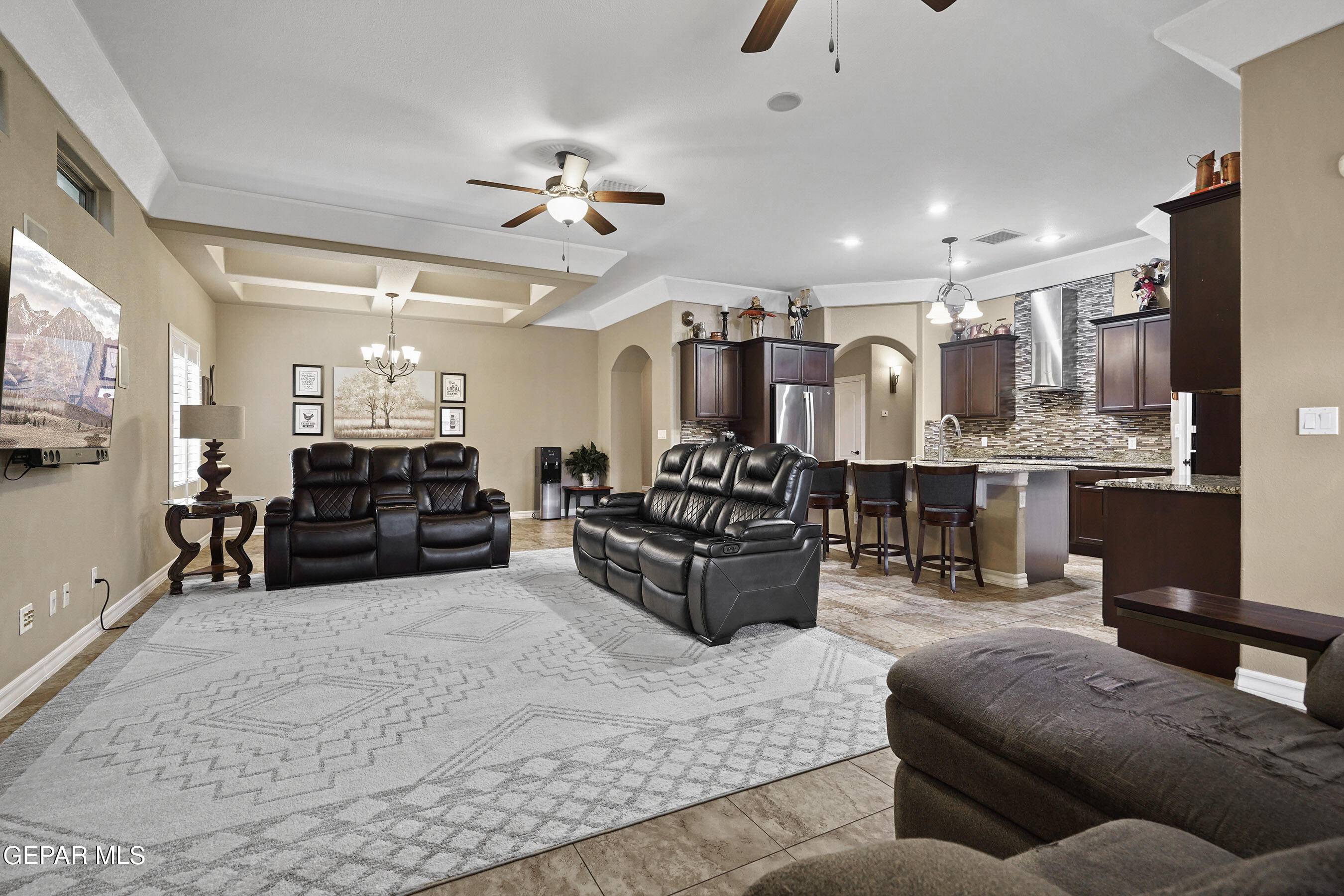 7245 CANYON WREN Avenue