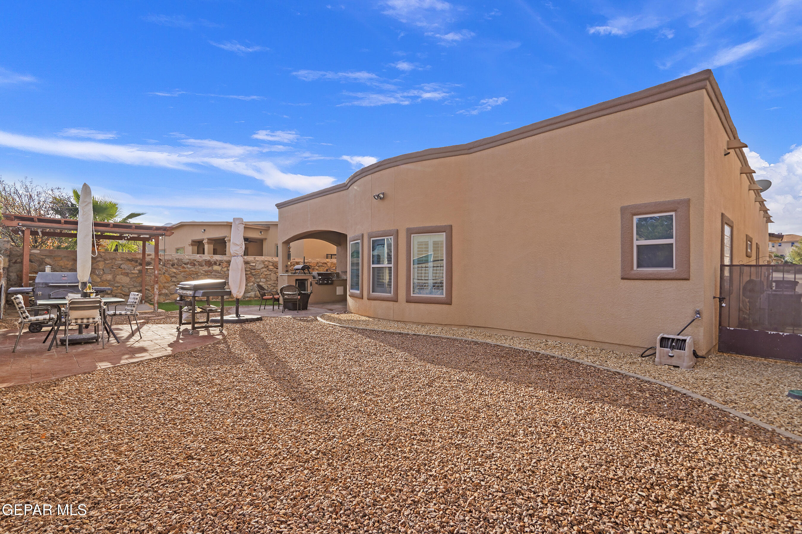 7245 CANYON WREN Avenue