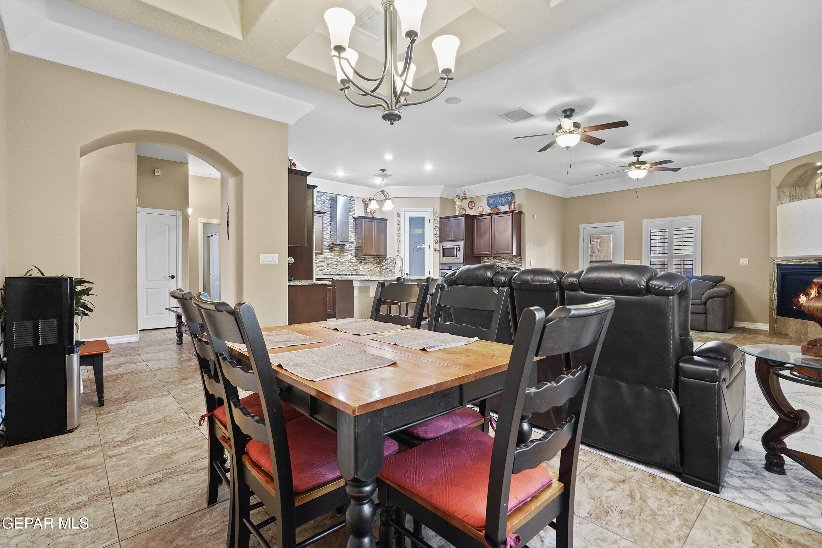 7245 CANYON WREN Avenue