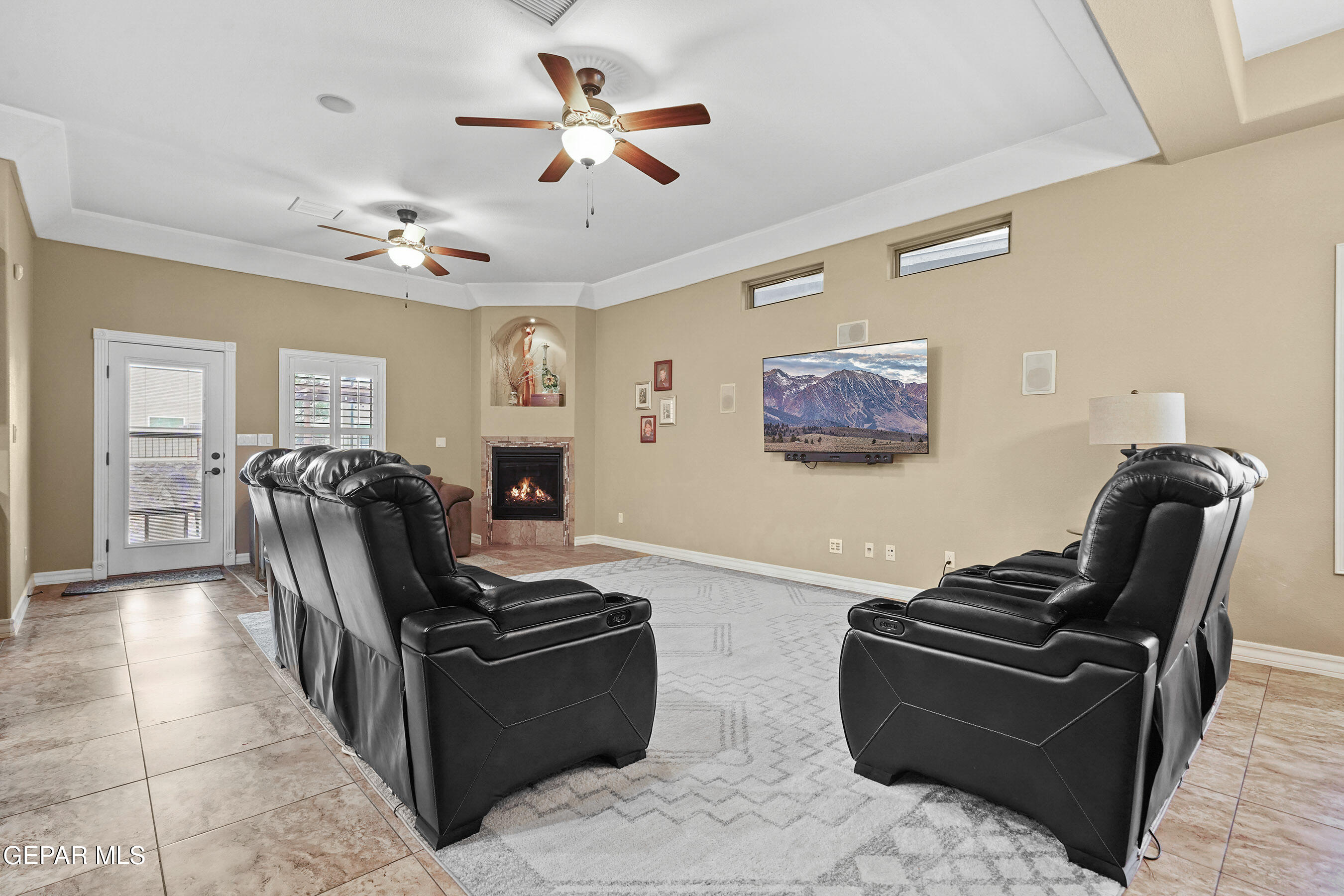 7245 CANYON WREN Avenue