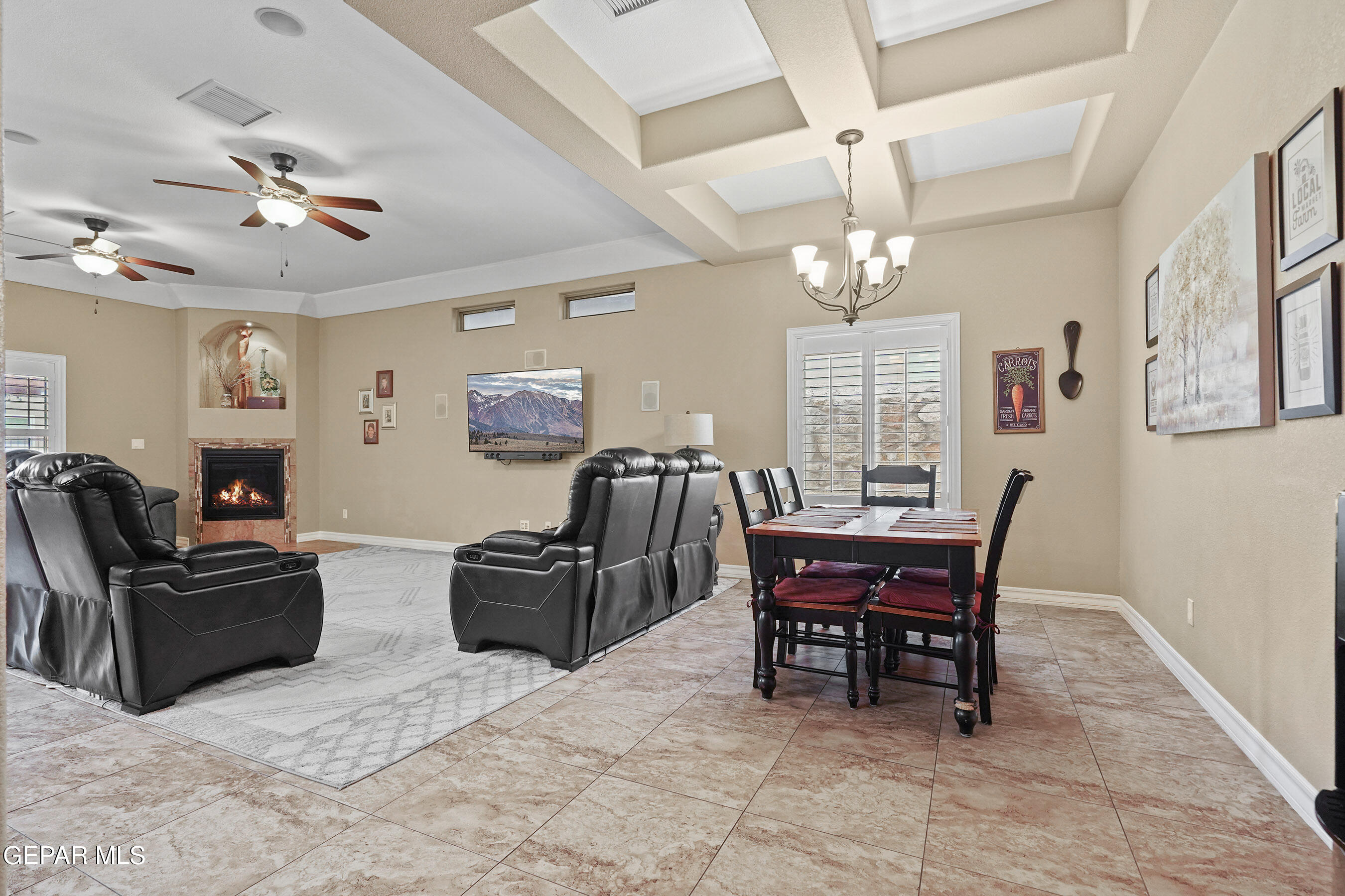 7245 CANYON WREN Avenue