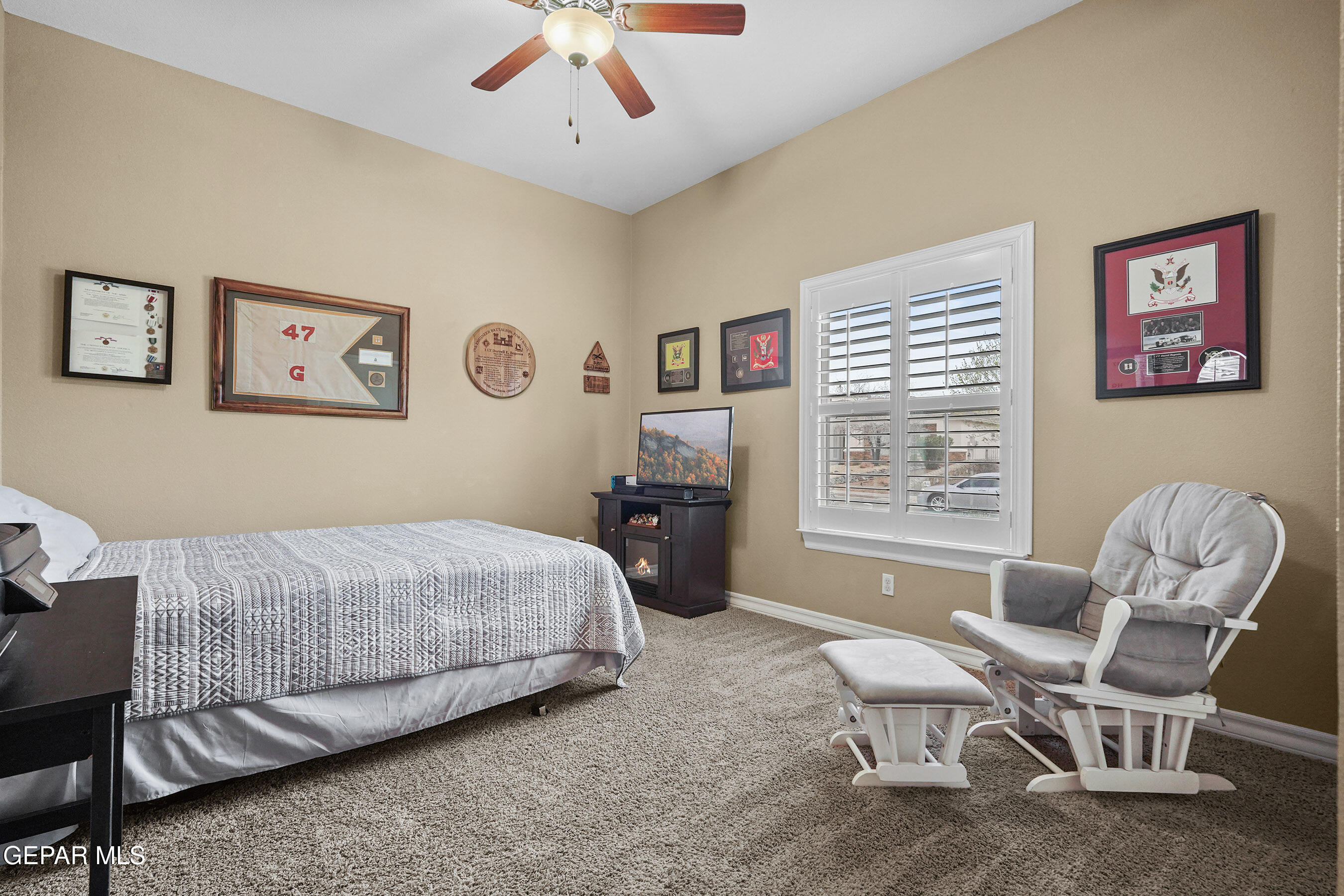 7245 CANYON WREN Avenue