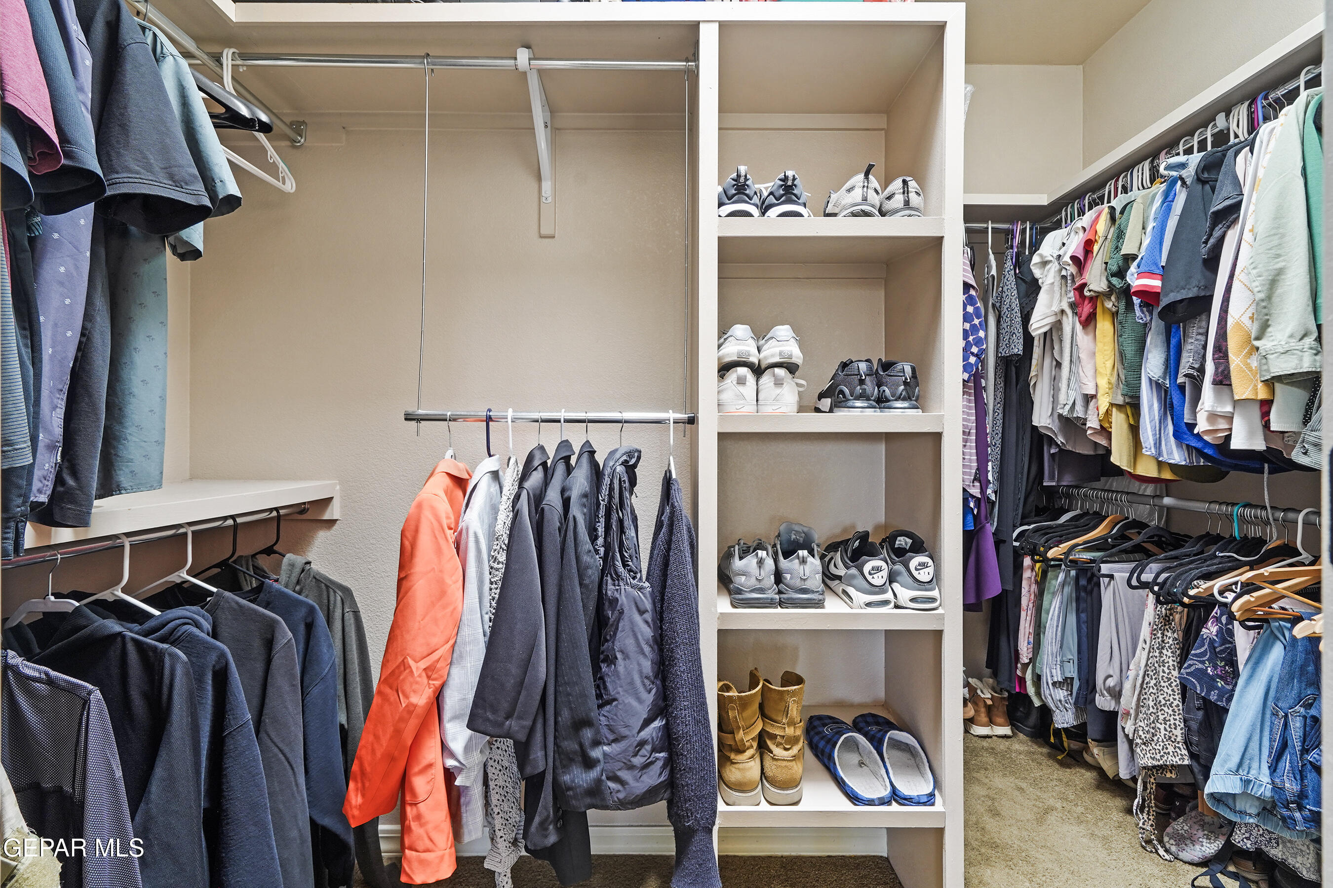 3066 SNOWY POINT Drive