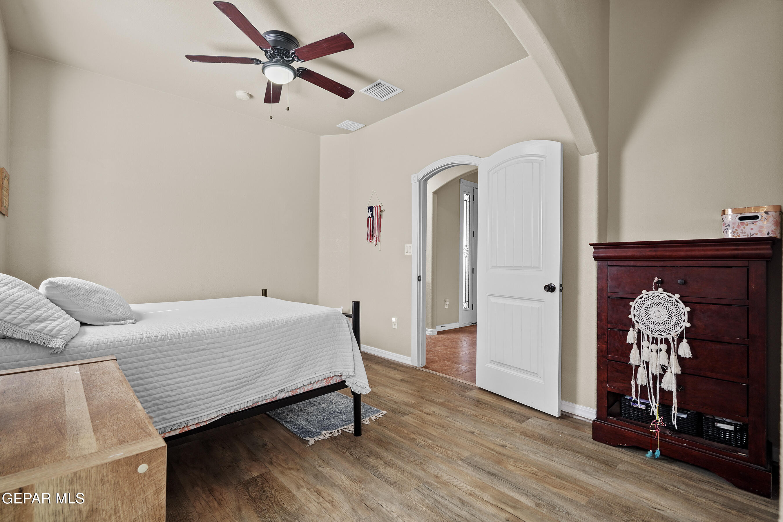 3066 SNOWY POINT Drive