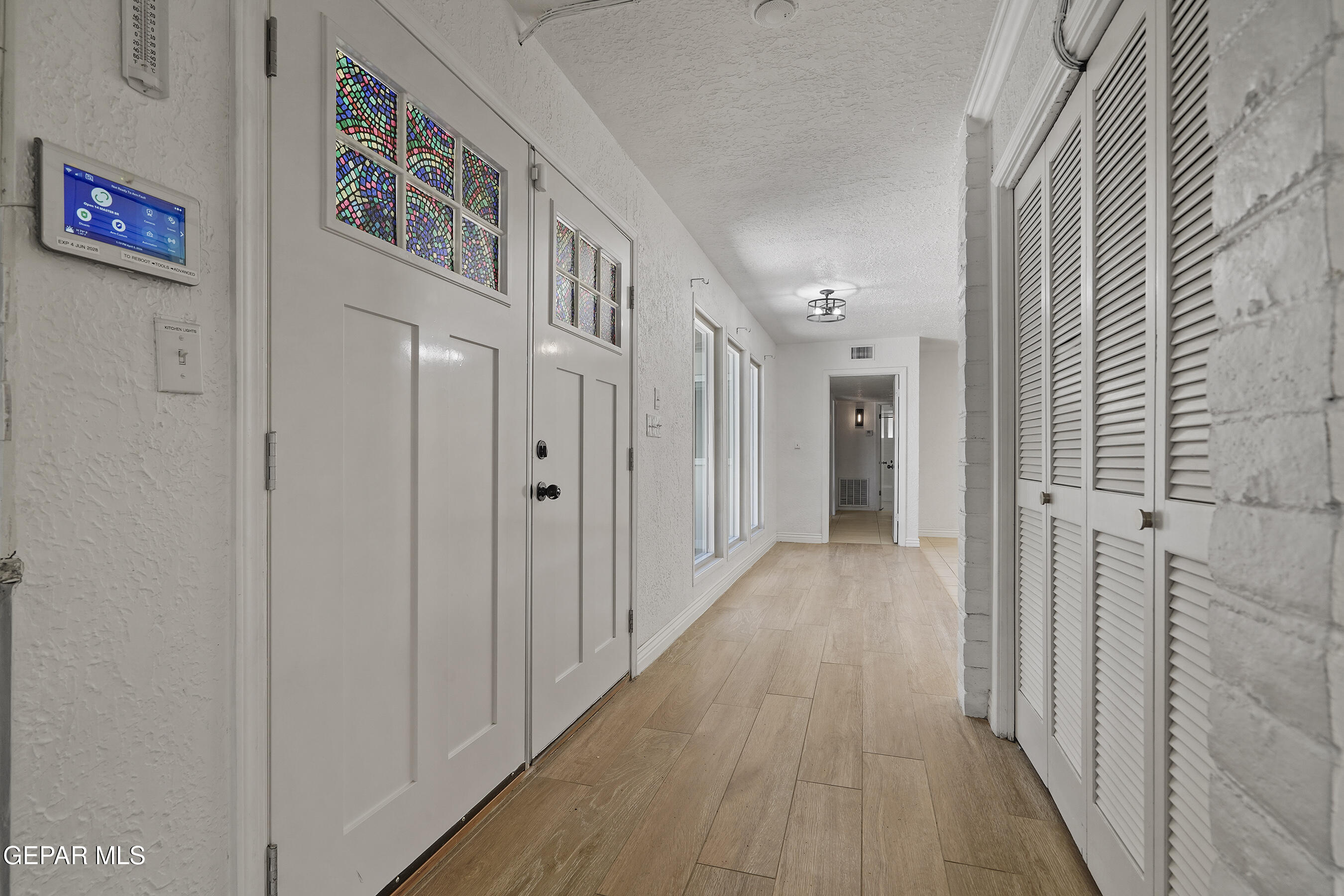 5233 White Oak Drive