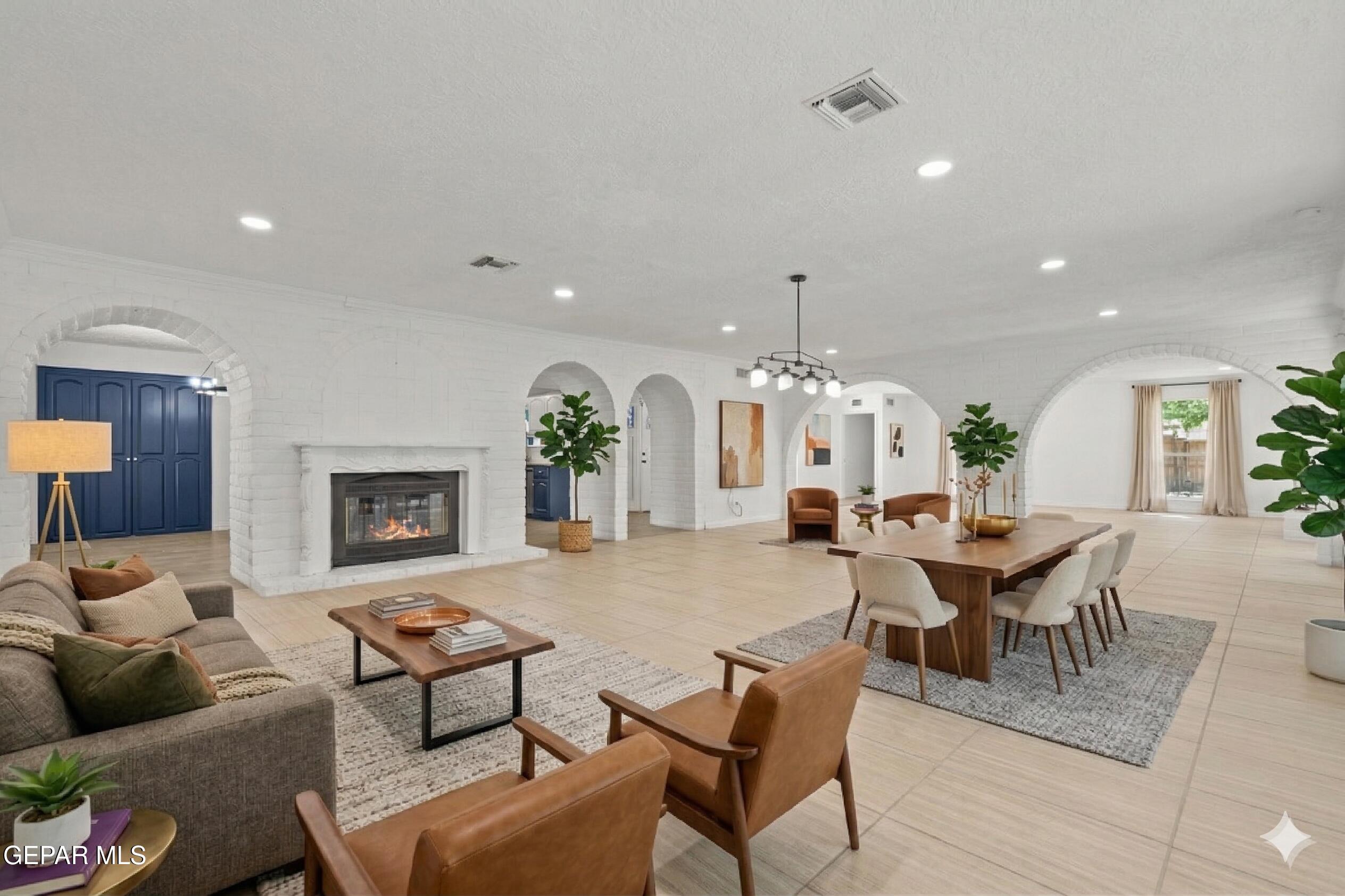 5233 White Oak Drive