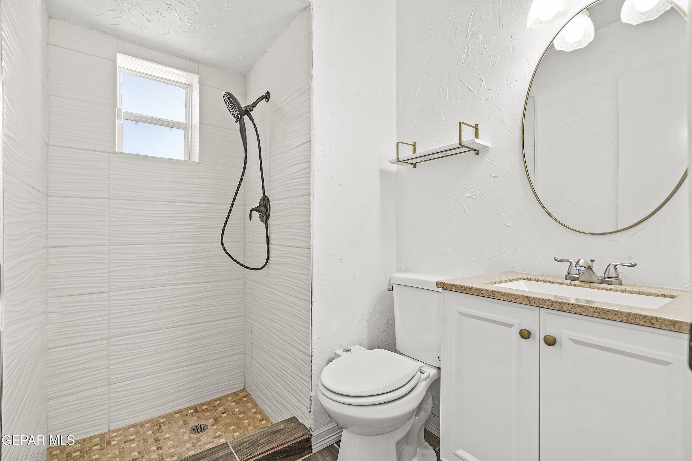 5233 White Oak Drive