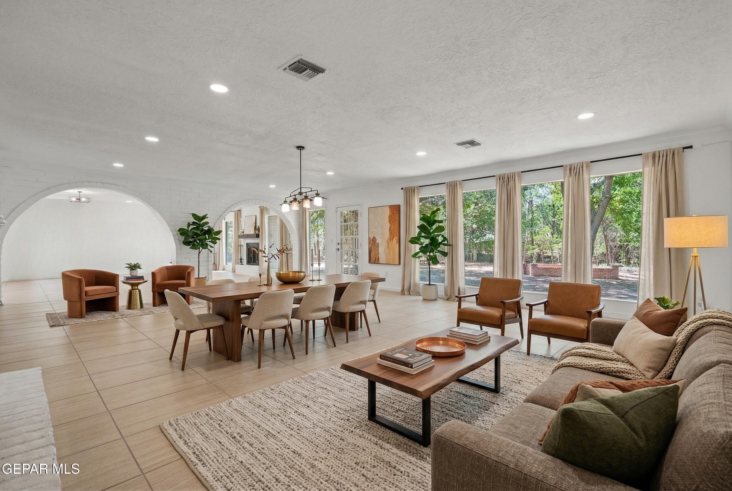 5233 White Oak Drive