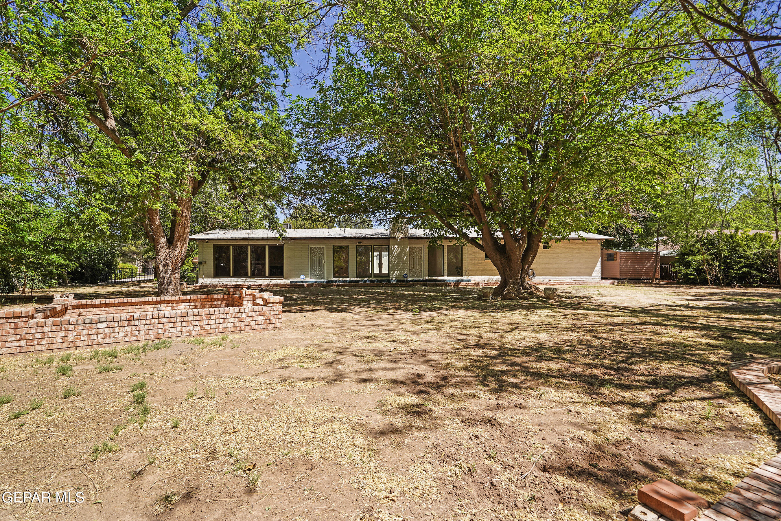 5233 White Oak Drive