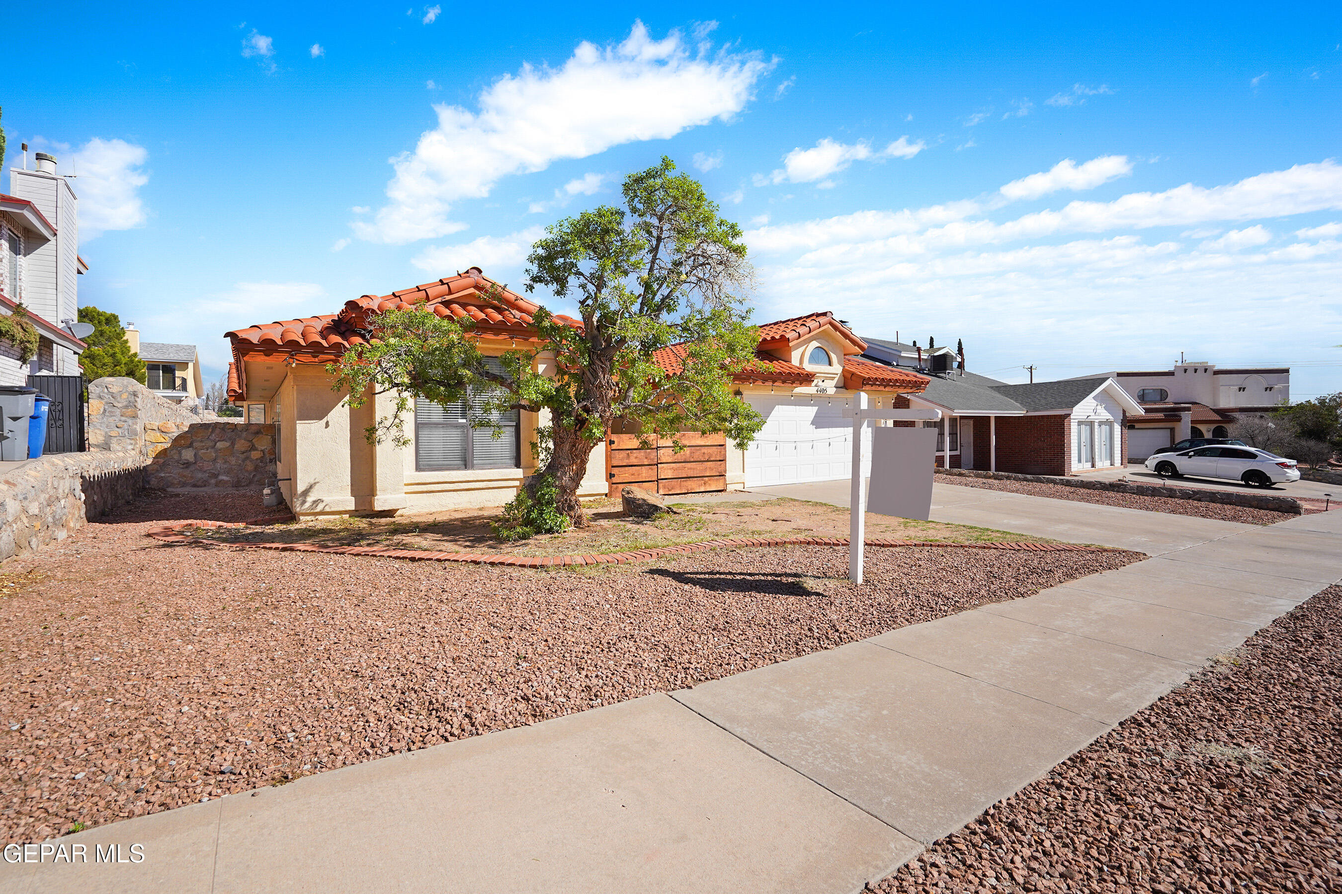 4405 LOMA HERMOSA Drive