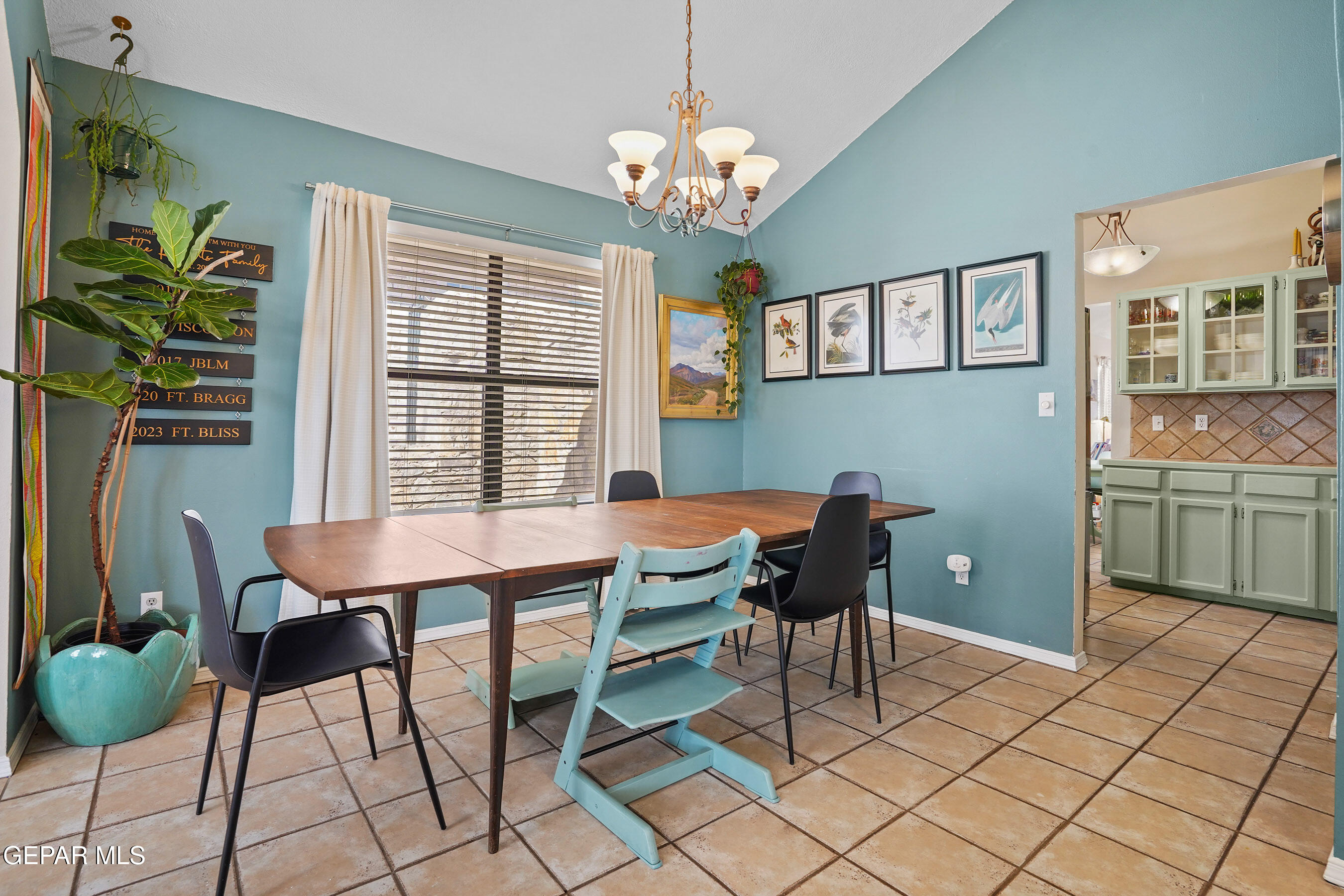 4405 LOMA HERMOSA Drive