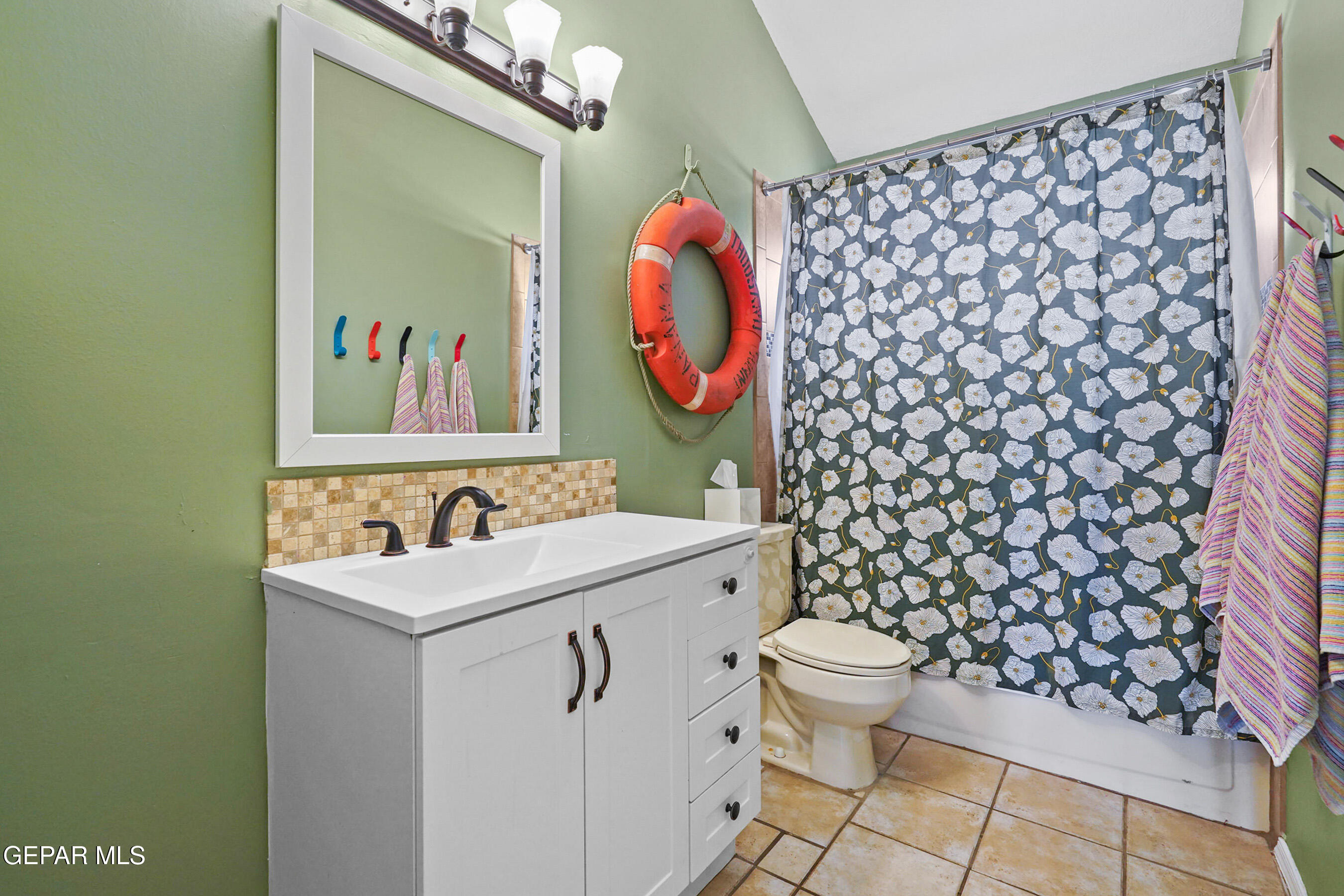 4405 LOMA HERMOSA Drive