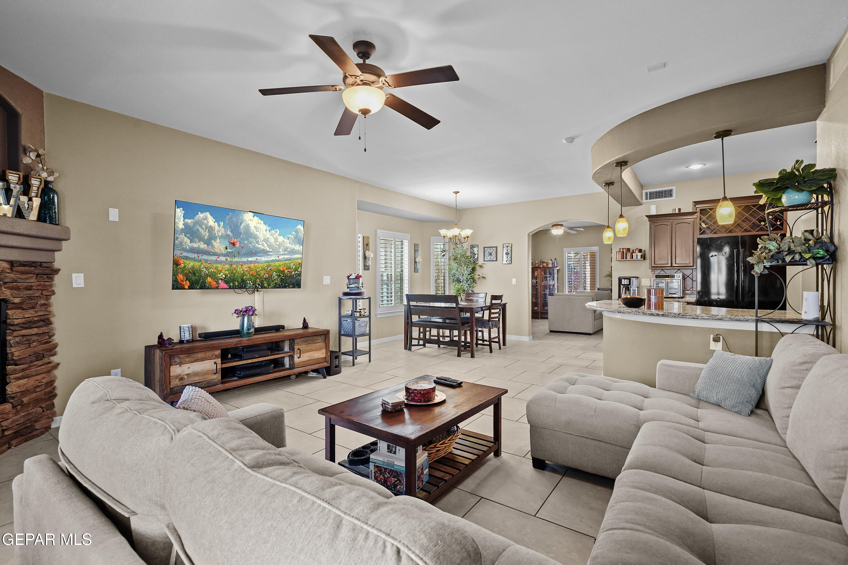 5433 ROBERTO AVALOS Court