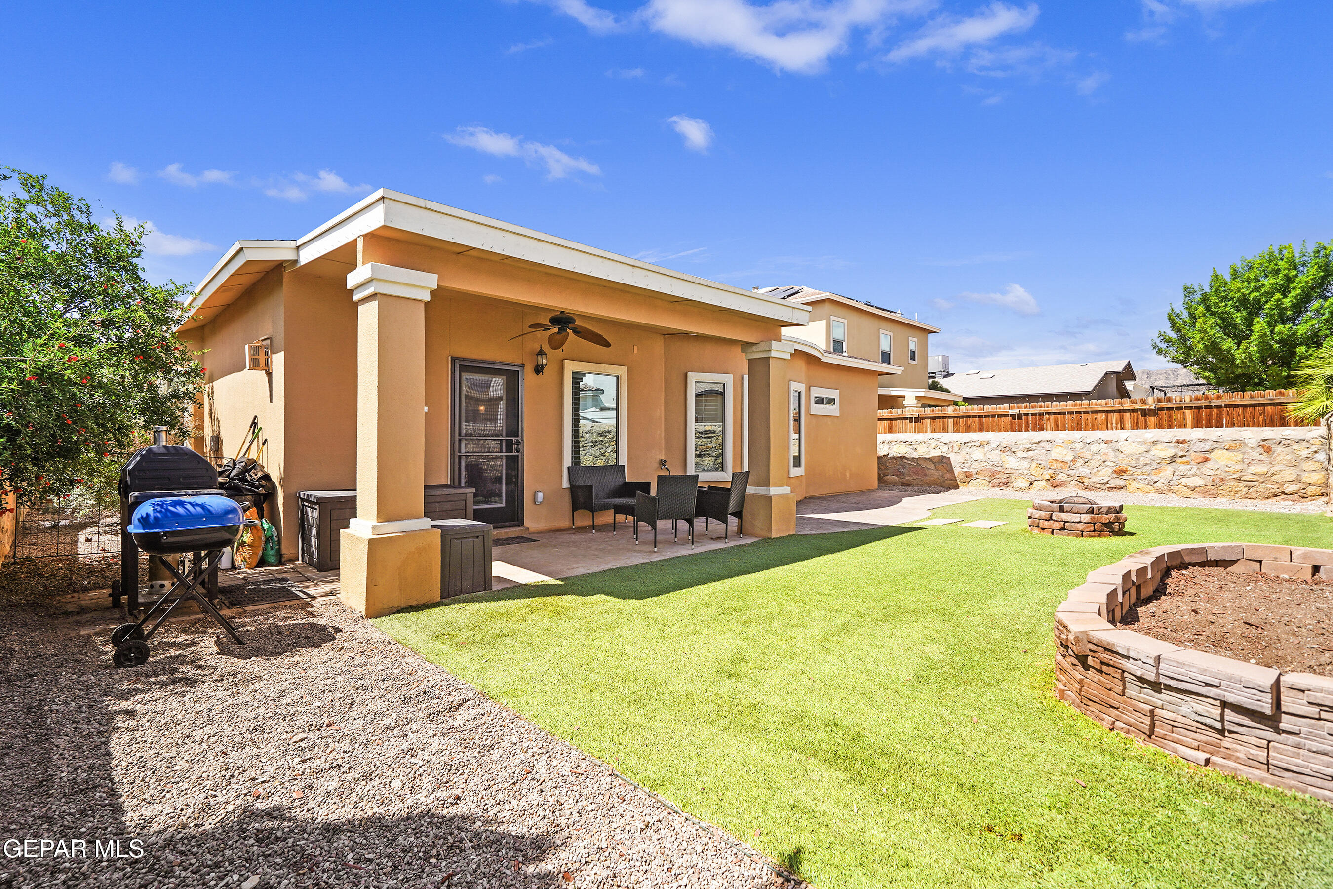5433 ROBERTO AVALOS Court