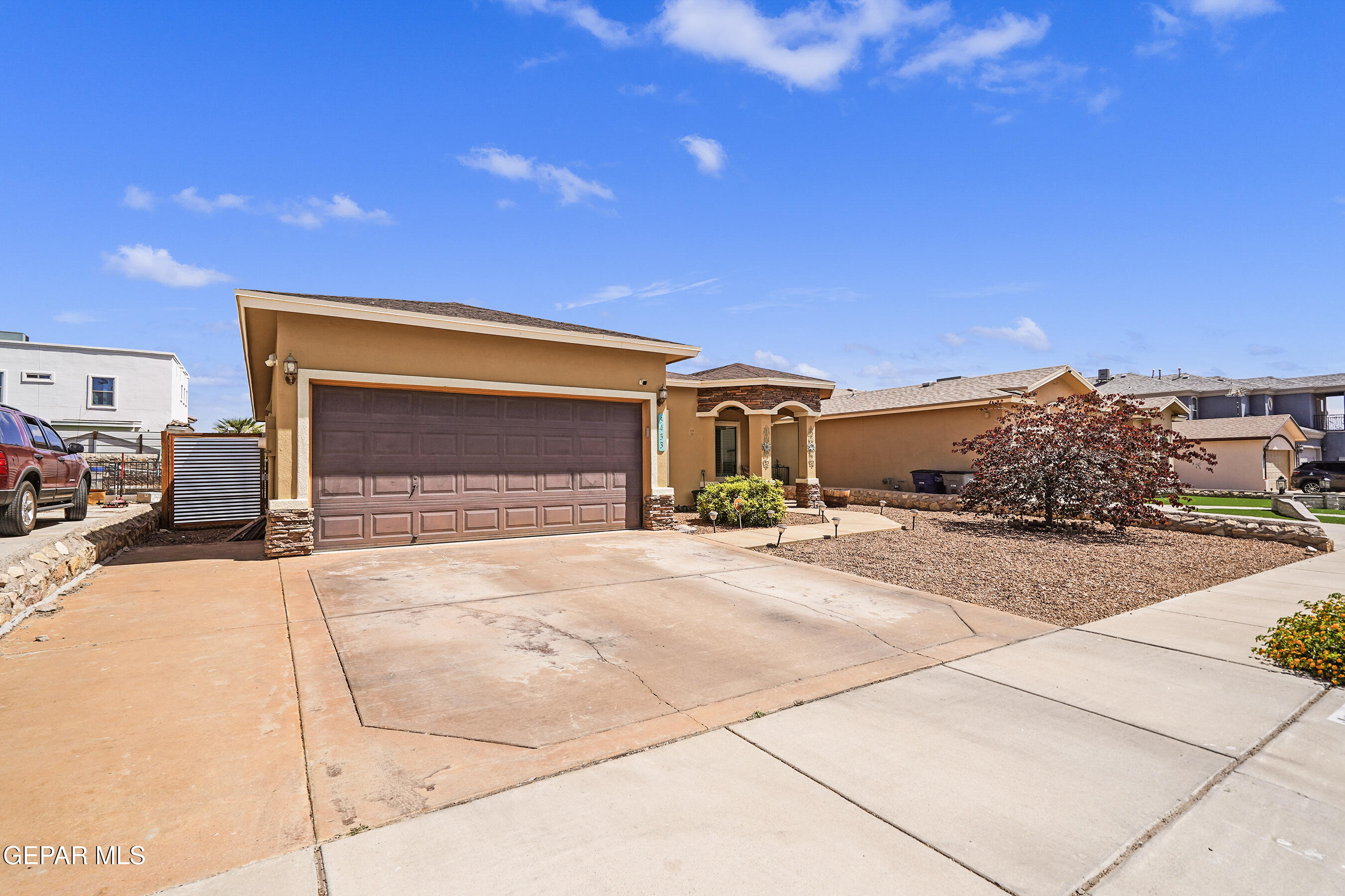 5433 ROBERTO AVALOS Court