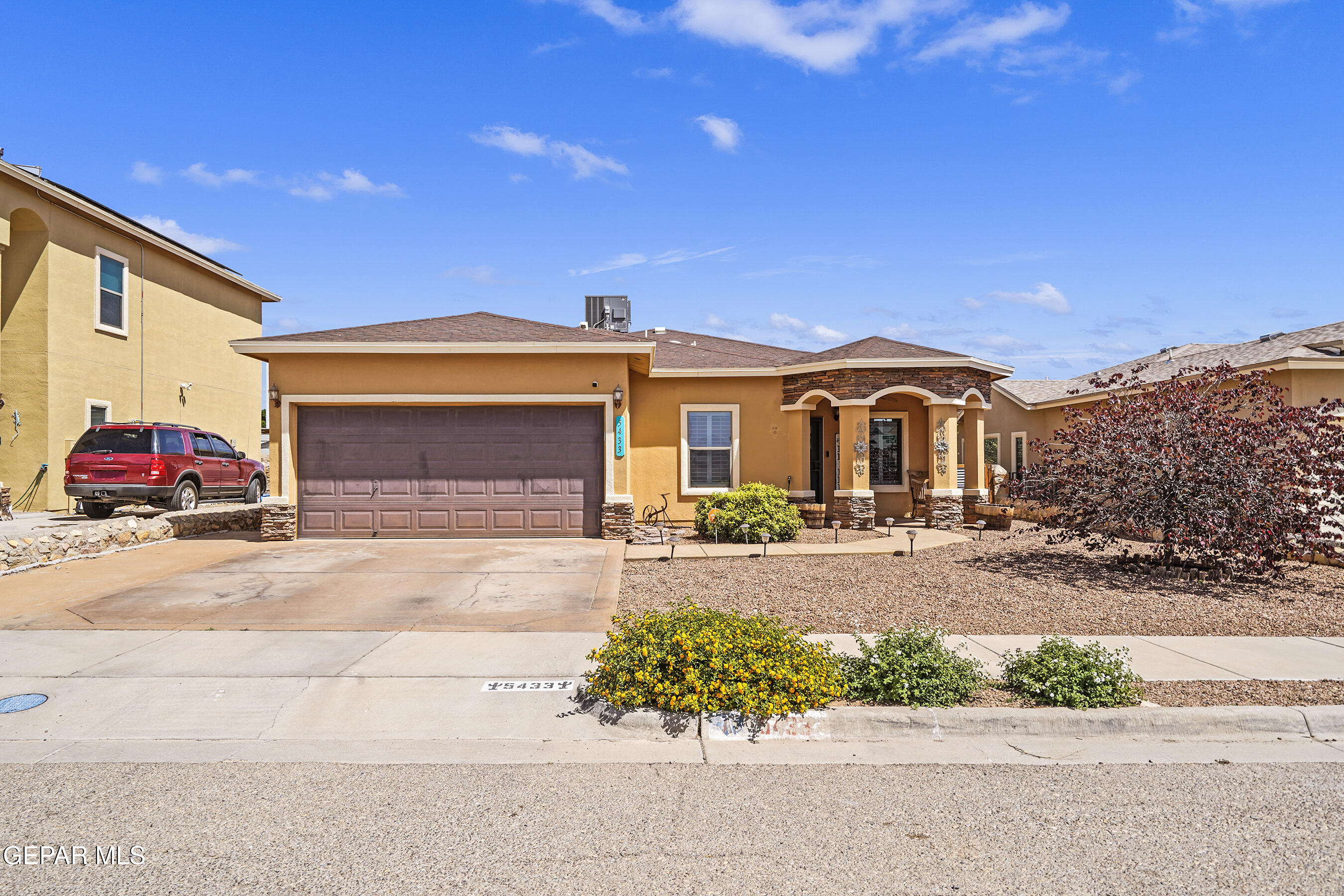 5433 ROBERTO AVALOS Court