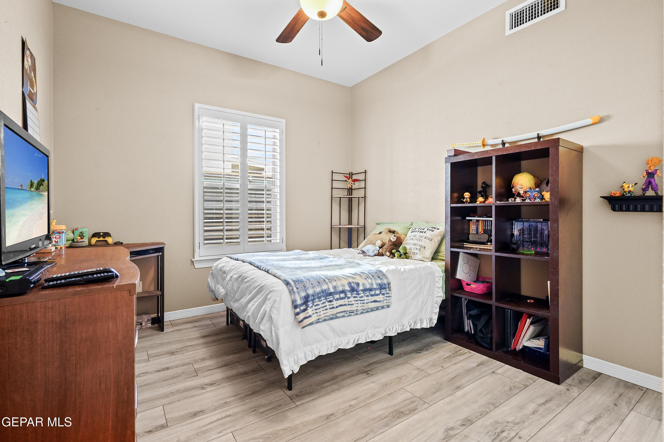 5433 ROBERTO AVALOS Court
