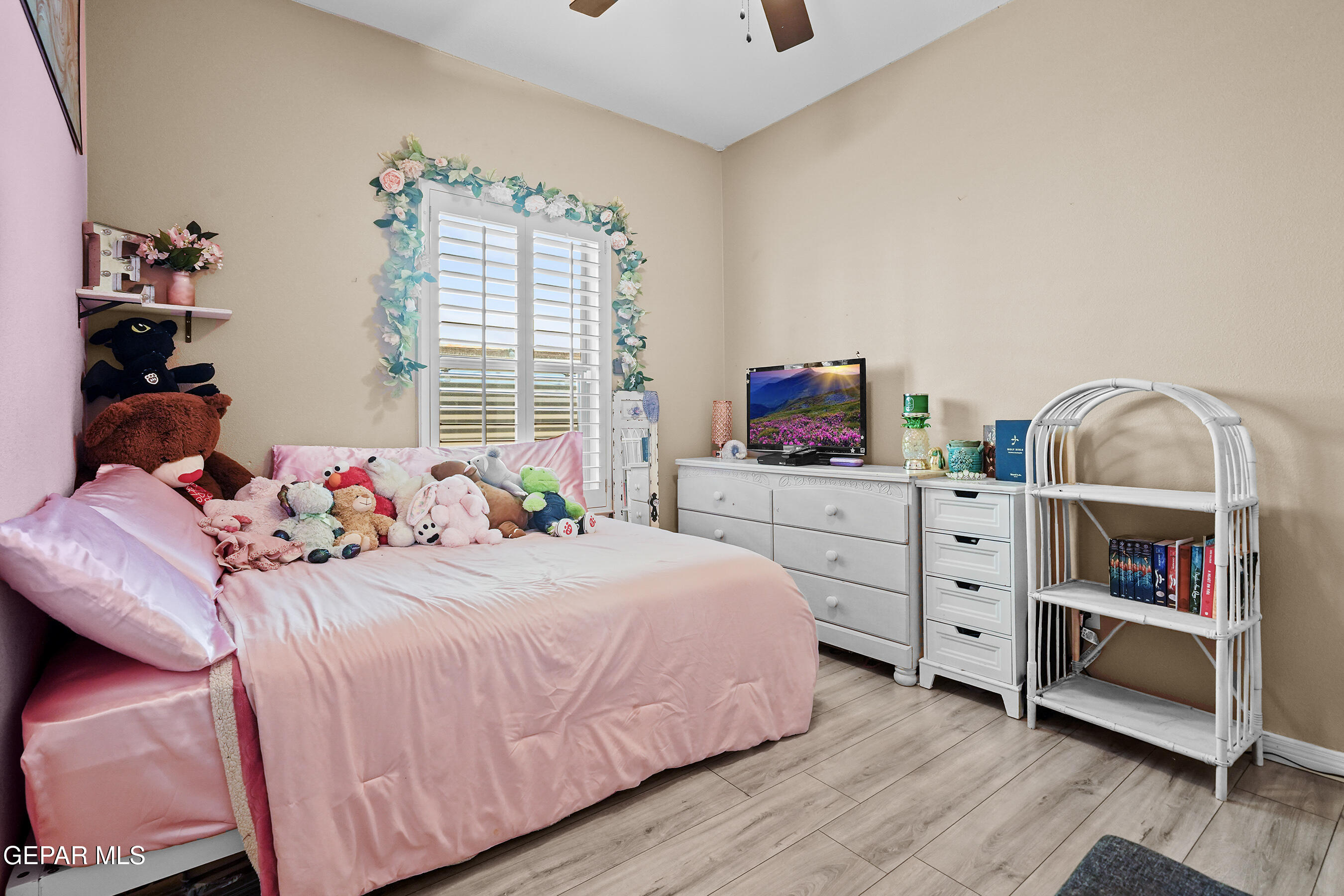 5433 ROBERTO AVALOS Court