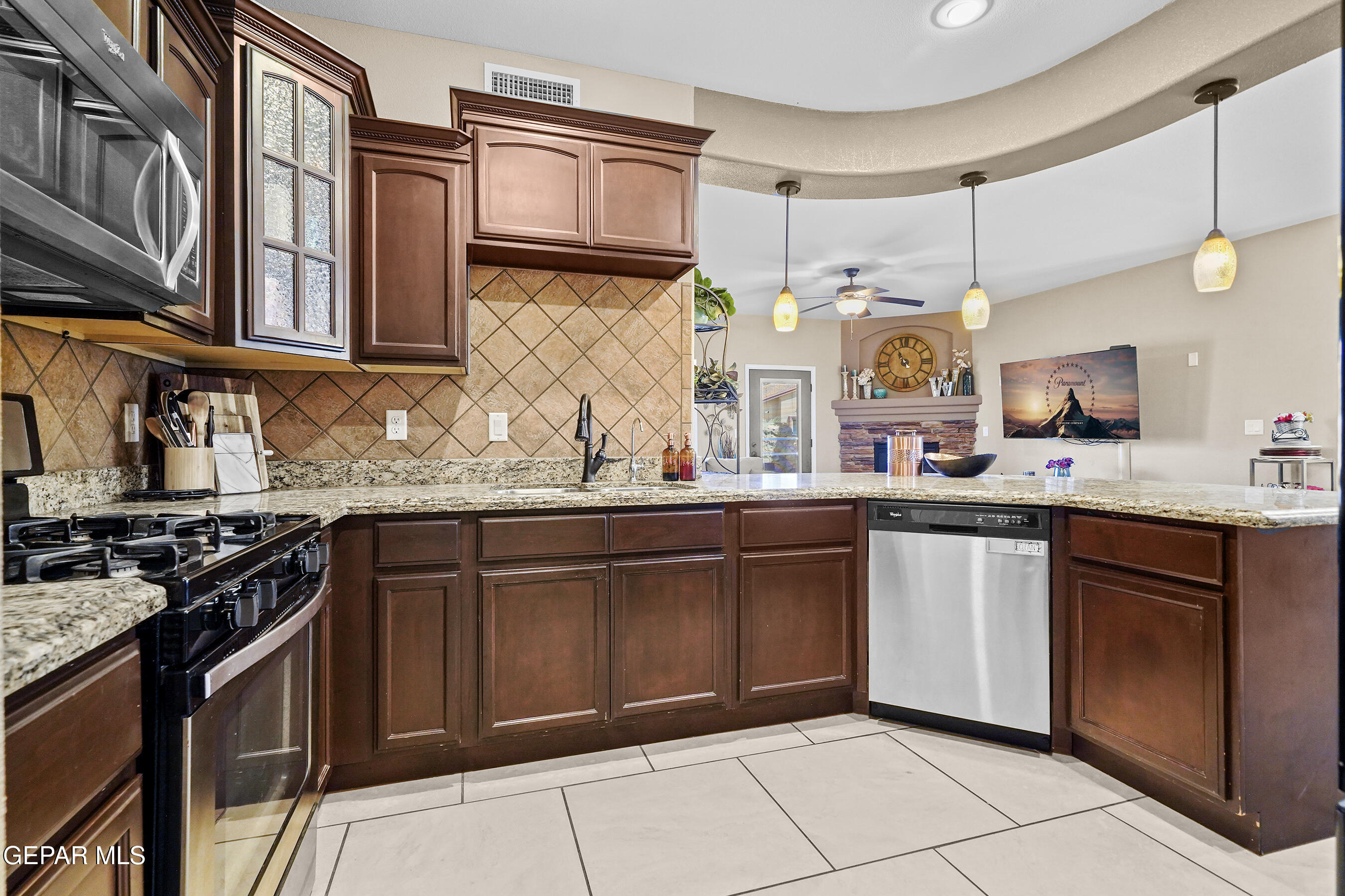 5433 ROBERTO AVALOS Court