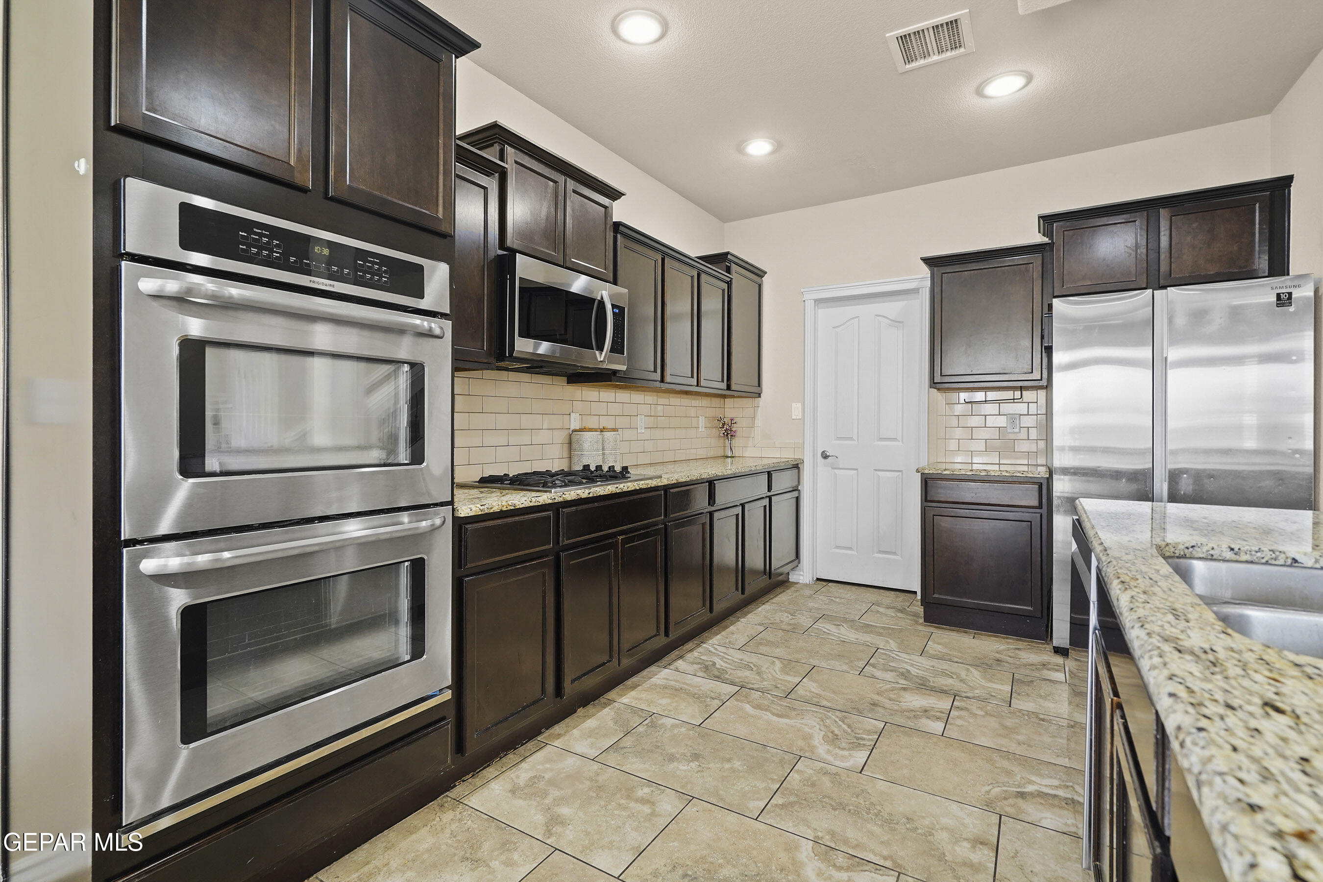 7392 MEADOW SAGE