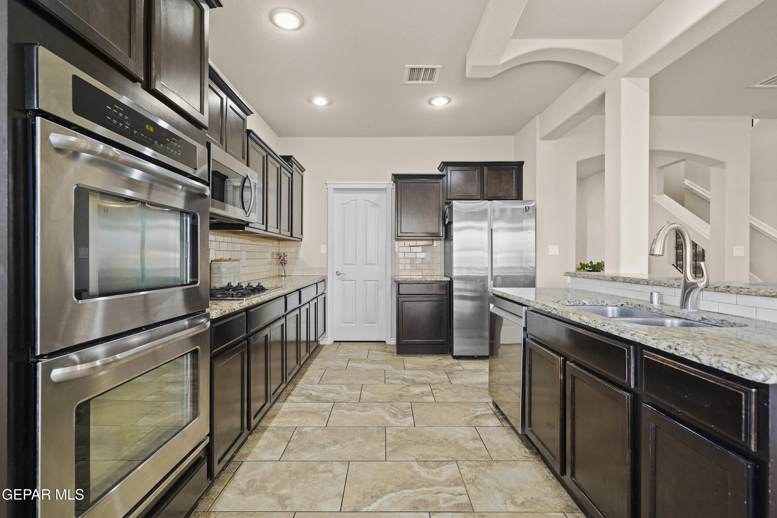 7392 MEADOW SAGE