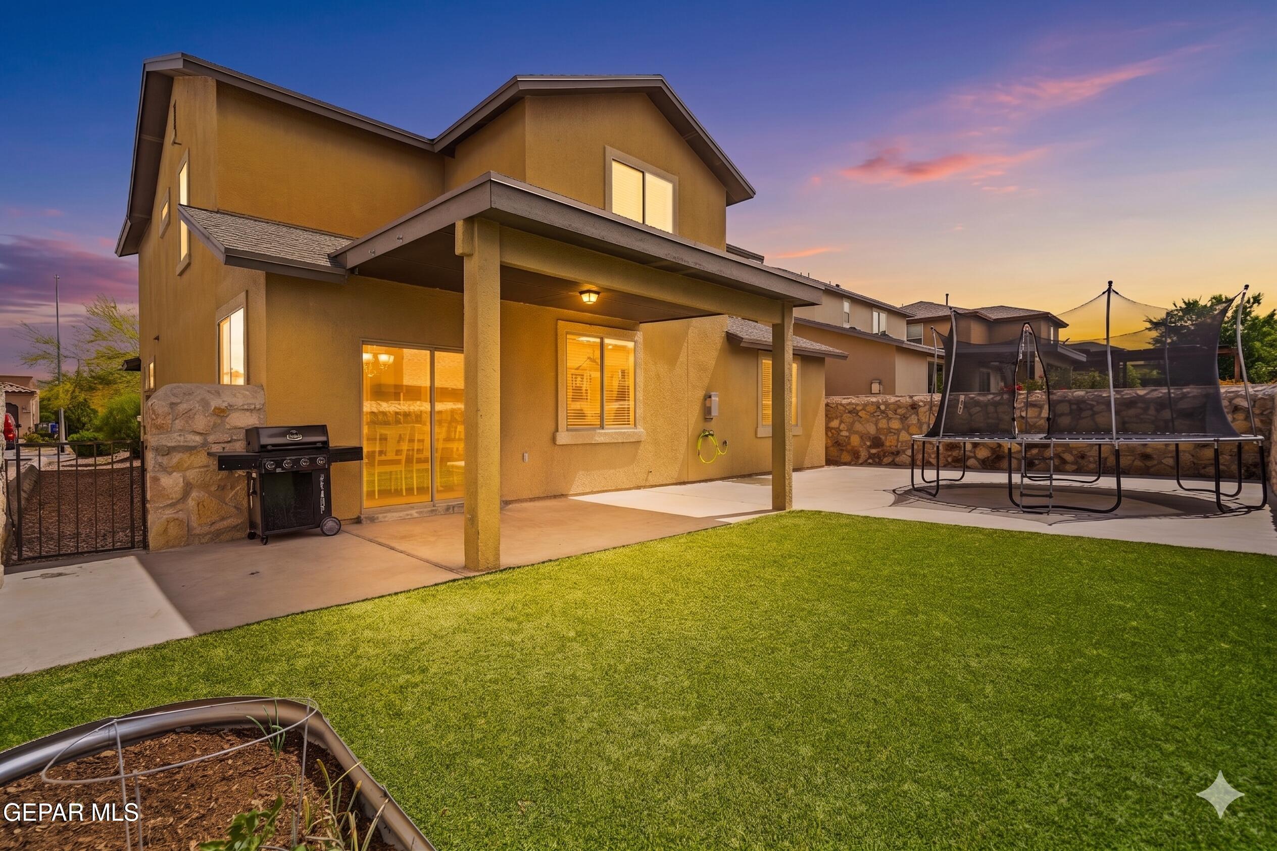 7392 MEADOW SAGE