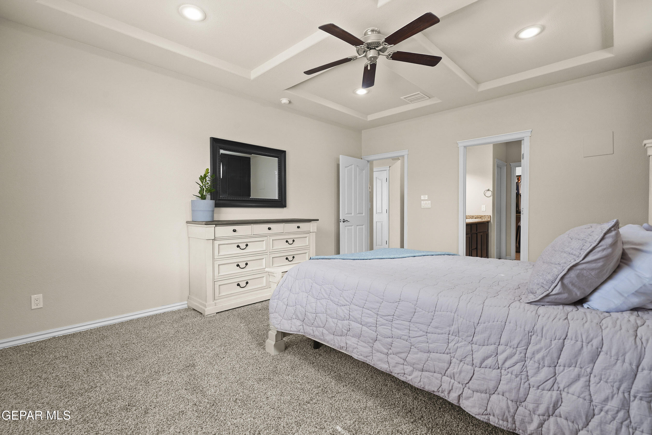 7392 MEADOW SAGE