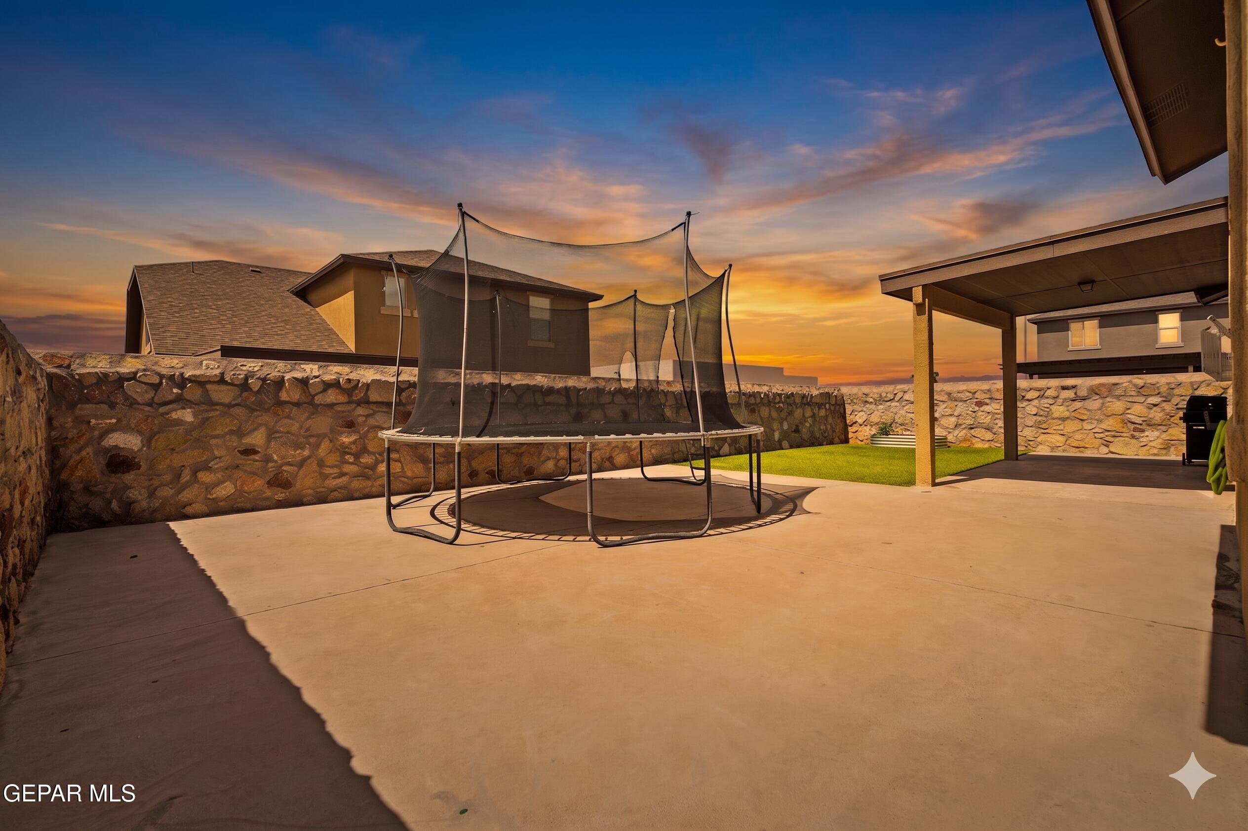 7392 MEADOW SAGE