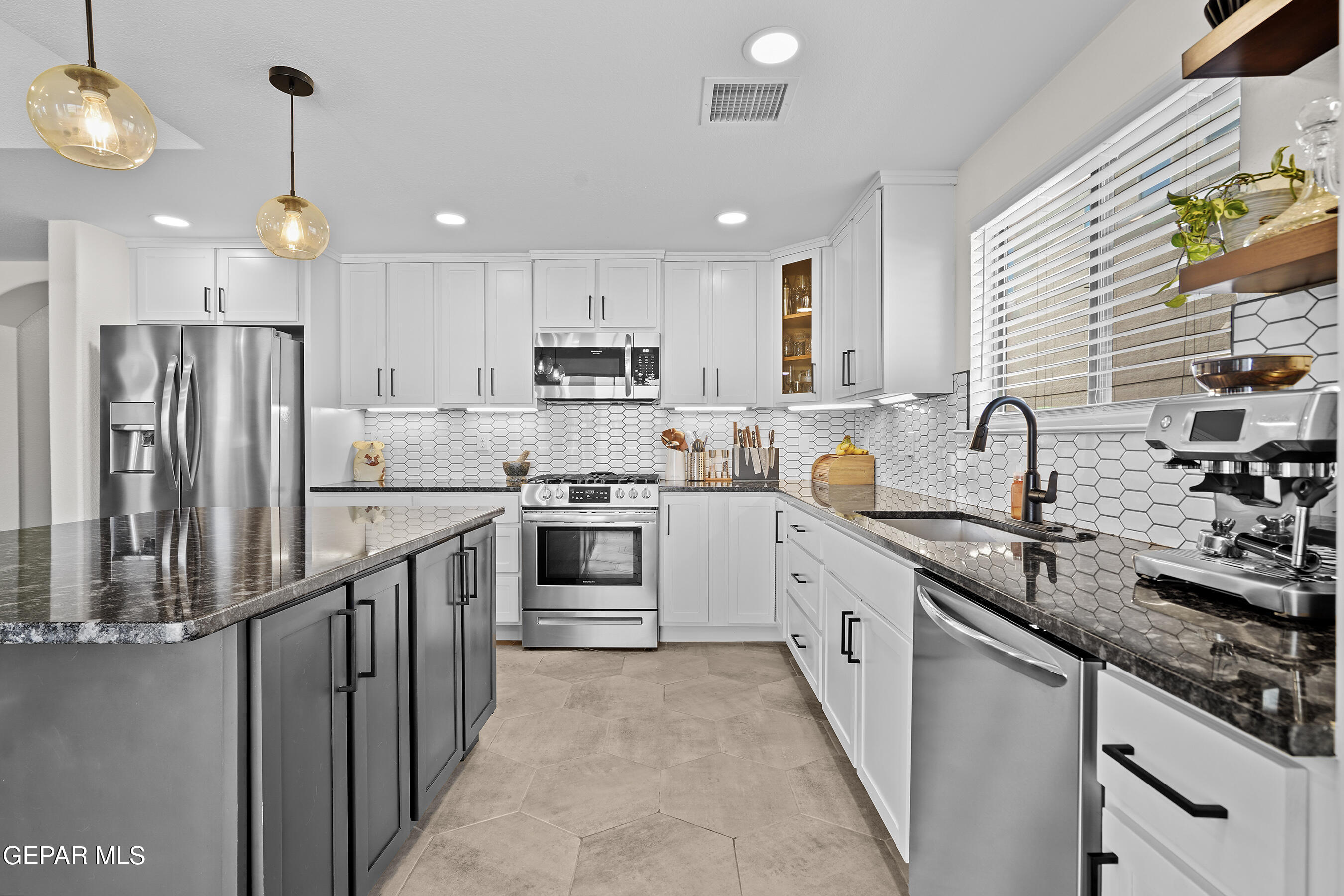 14425 APPLE POINT Court