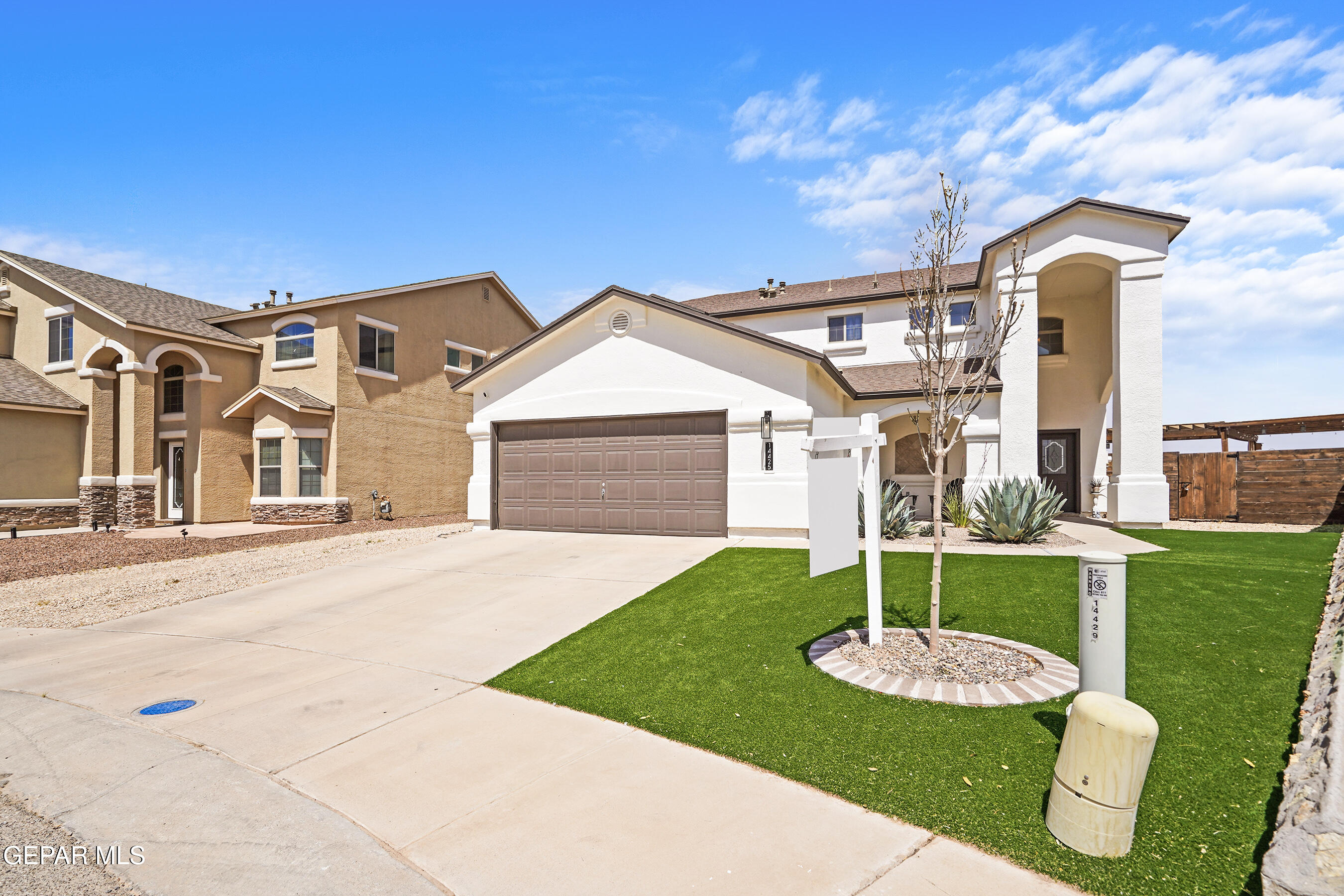 14425 APPLE POINT Court
