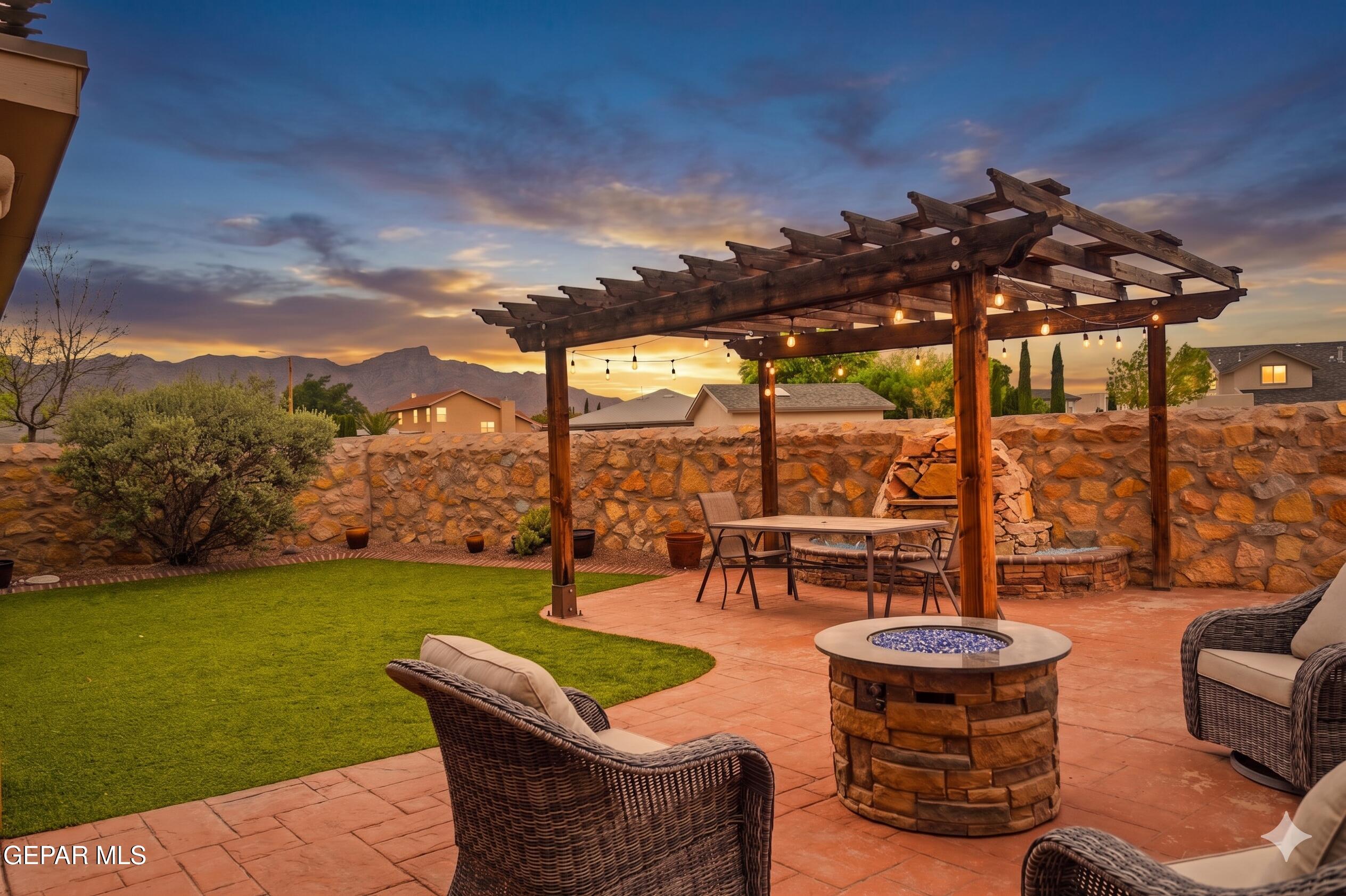 5017 MOON RANCH Lane