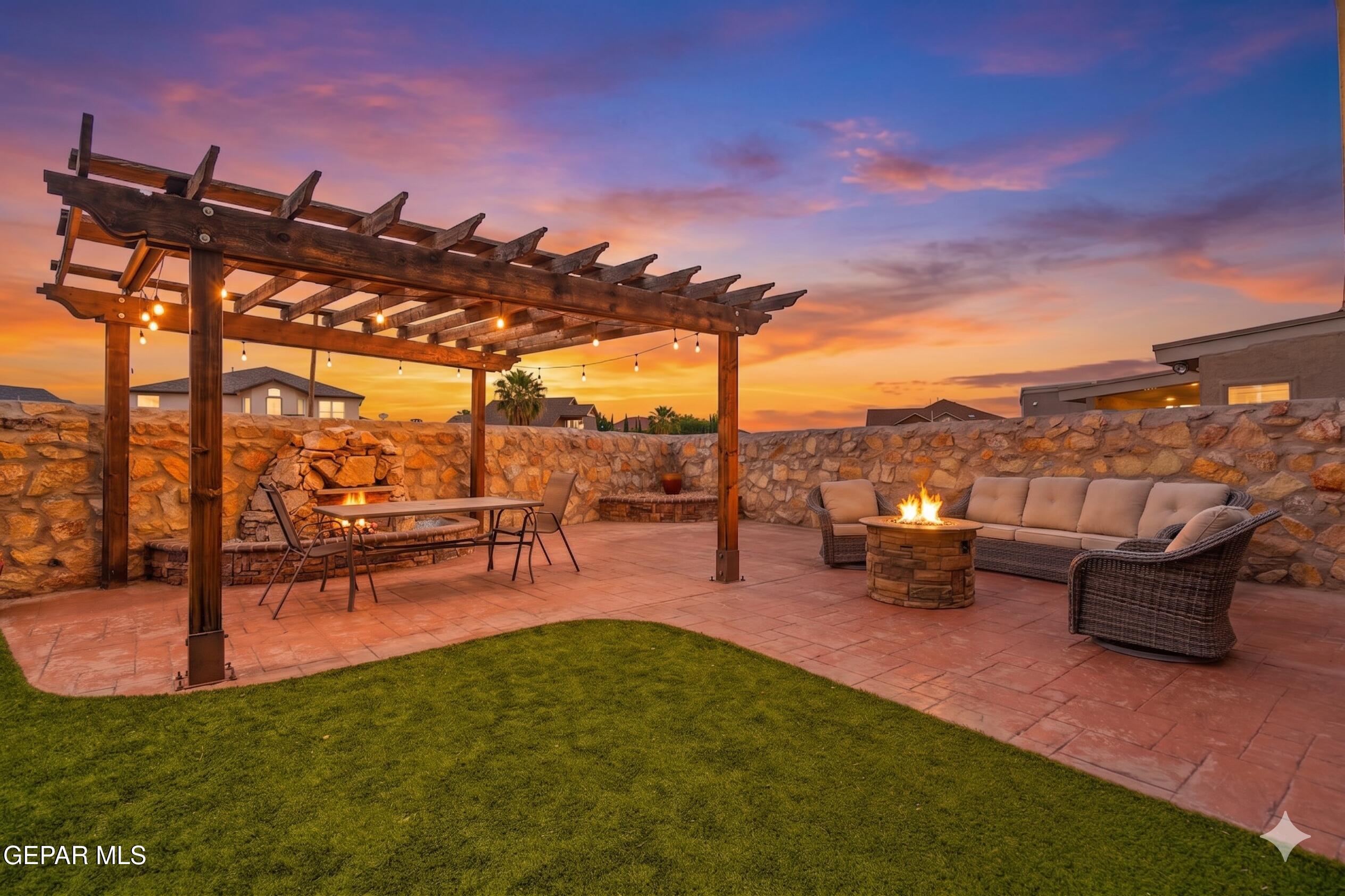 5017 MOON RANCH Lane