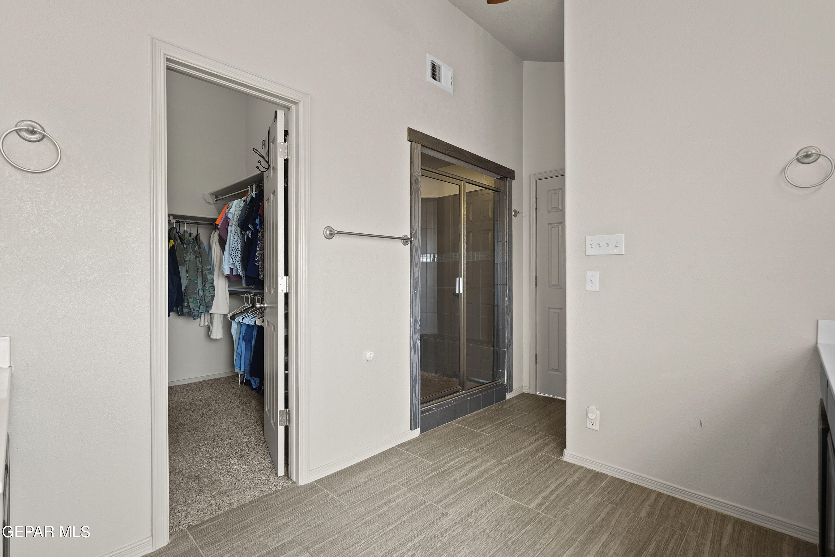 5017 MOON RANCH Lane