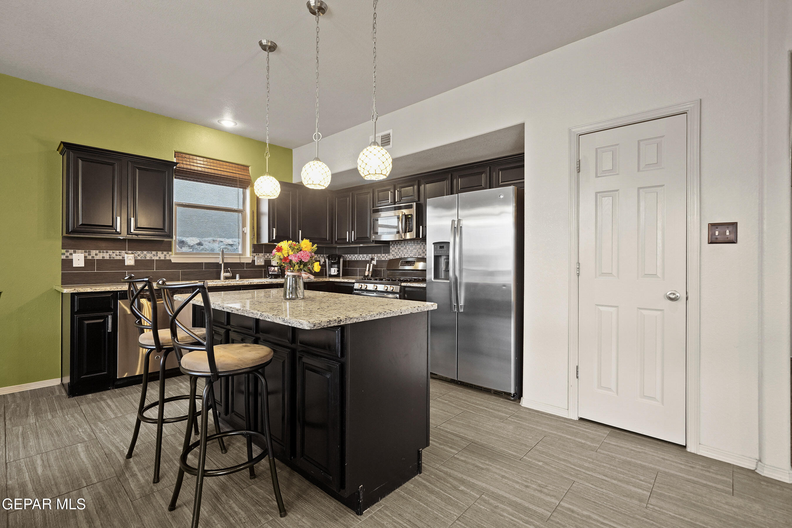 5017 MOON RANCH Lane