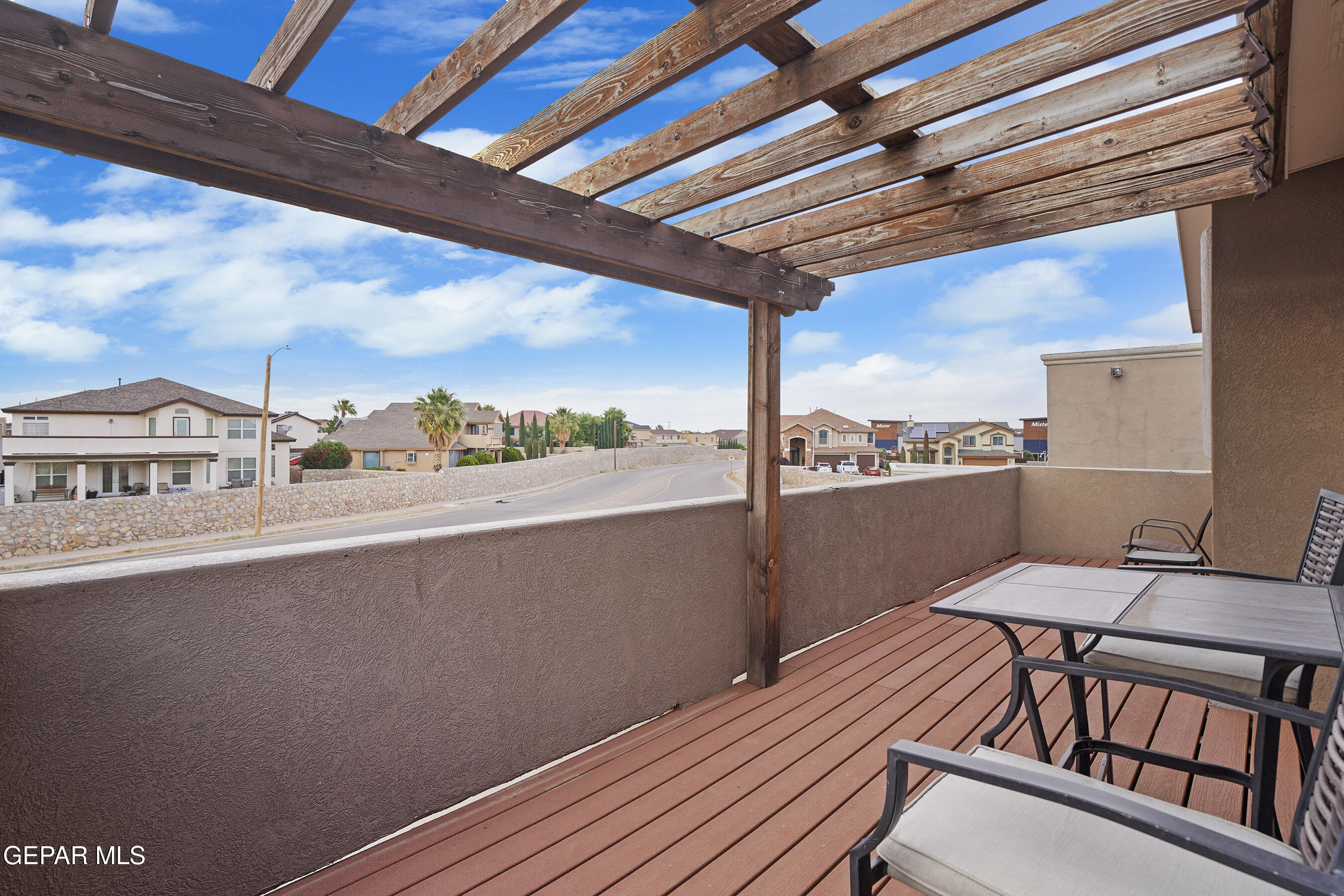 5017 MOON RANCH Lane