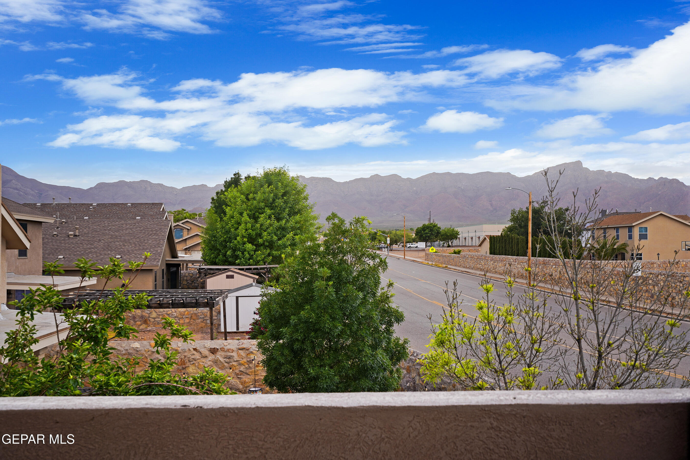 5017 MOON RANCH Lane