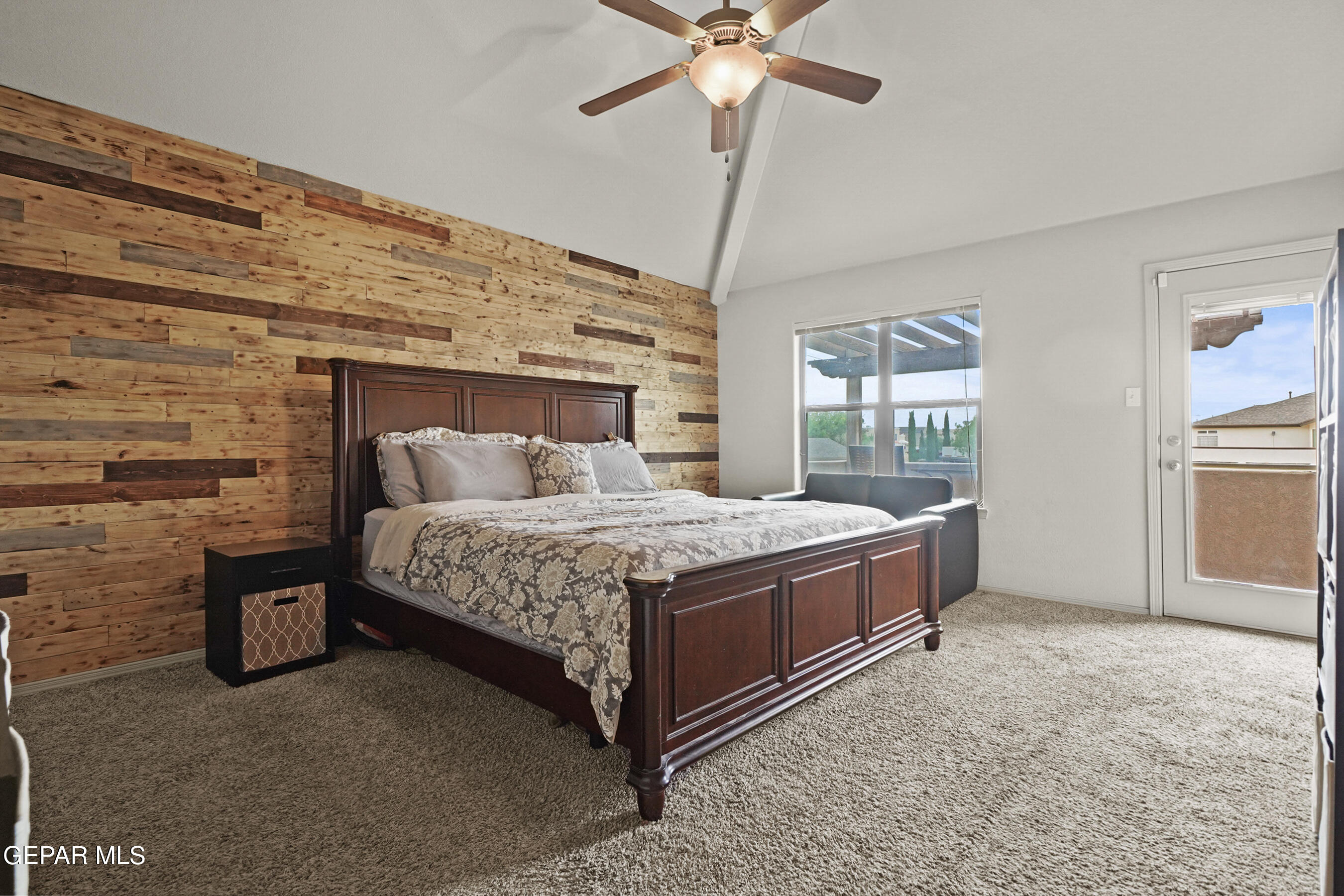 5017 MOON RANCH Lane
