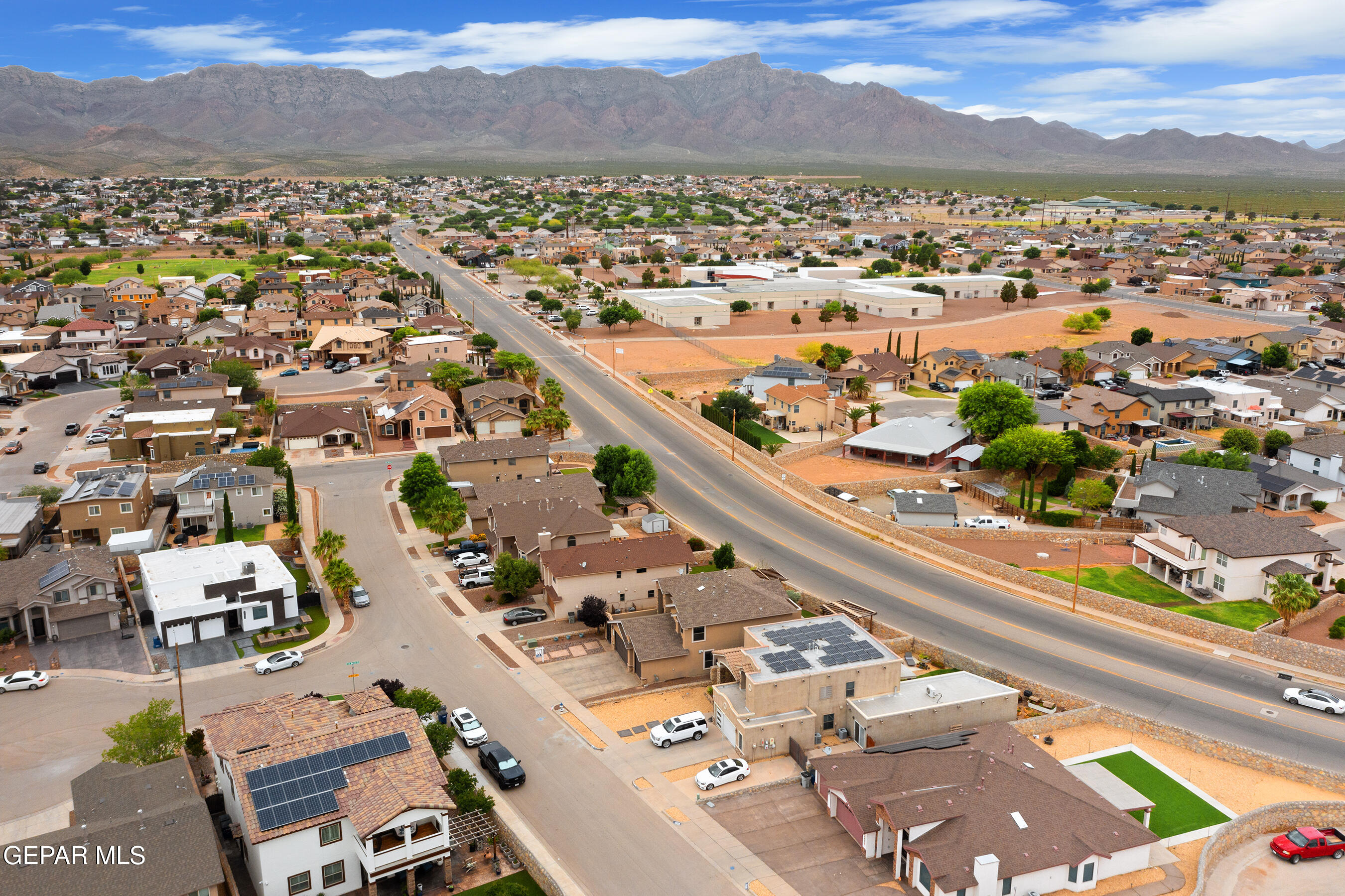 5017 MOON RANCH Lane